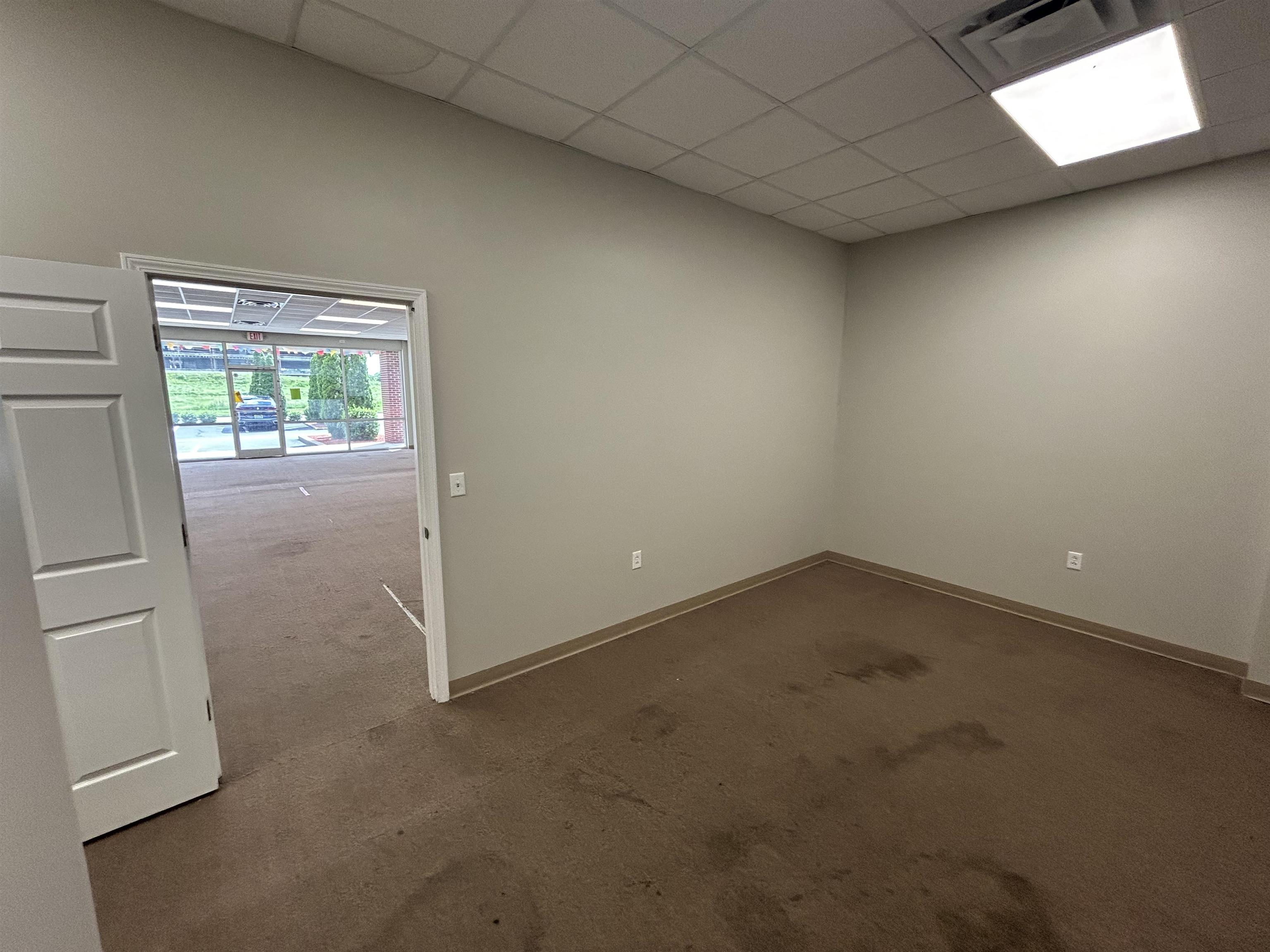 1007 Tamarack Road Unit 5, Owensboro, Kentucky 42301, ,Retail,For Sale,Tamarack Road Unit 5,94809