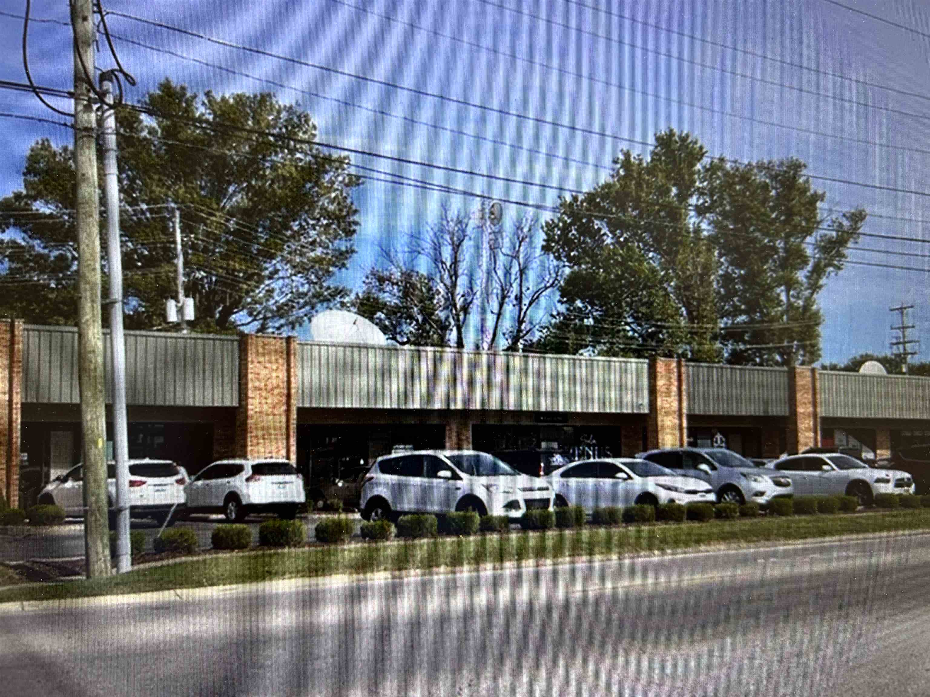 1007 Tamarack Road Unit 5, Owensboro, Kentucky 42301, ,Retail,For Sale,Tamarack Road Unit 5,94809