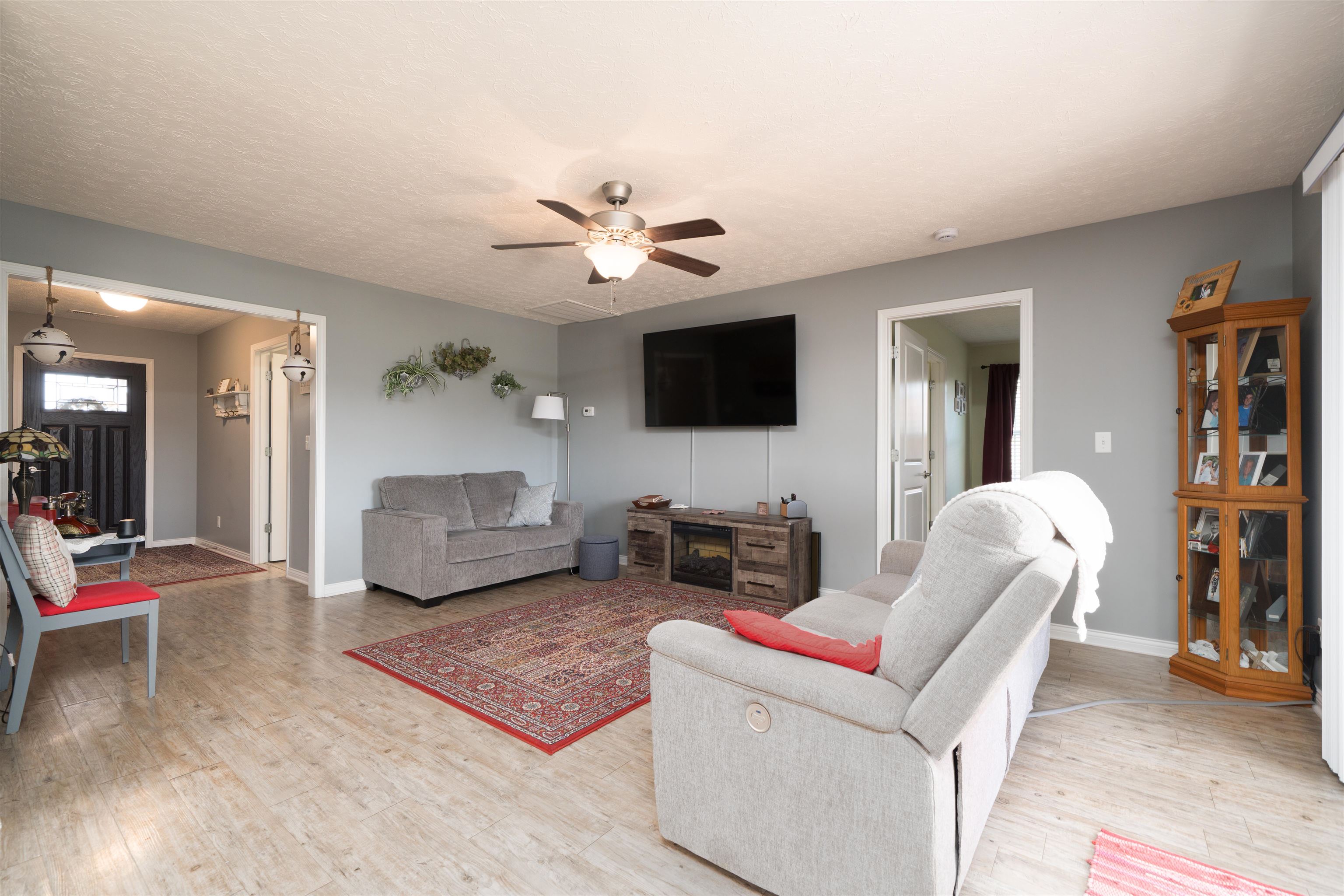 2414 Palomino Place, Owensboro, Kentucky 42301, 3 Bedrooms Bedrooms, ,2 BathroomsBathrooms,Single Family Residence,For Sale,Palomino Place,94810