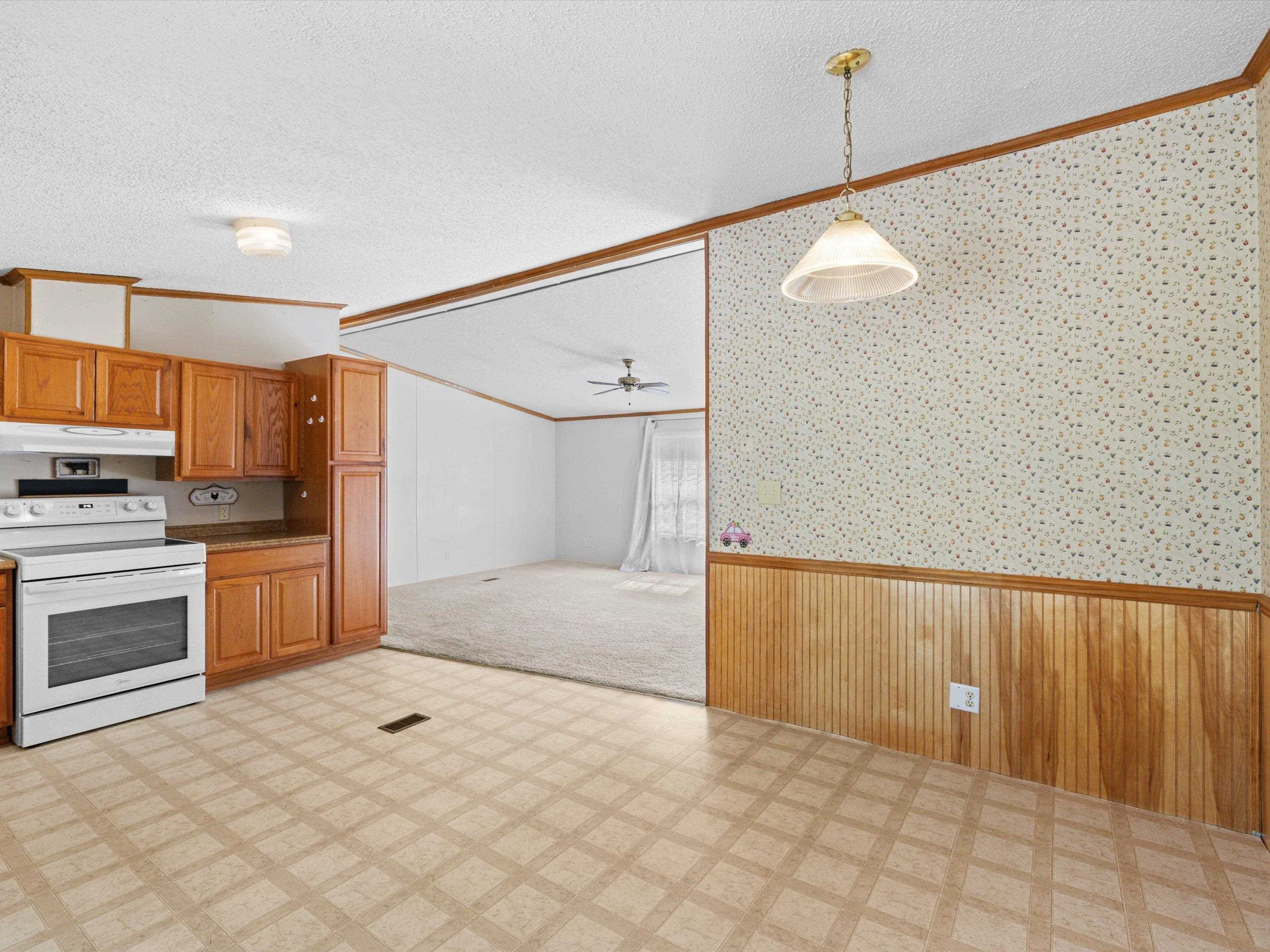 856 Buford Rd, Utica, Kentucky 42376, 3 Bedrooms Bedrooms, ,2 BathroomsBathrooms,Single Family Residence,For Sale,Buford Rd,94816