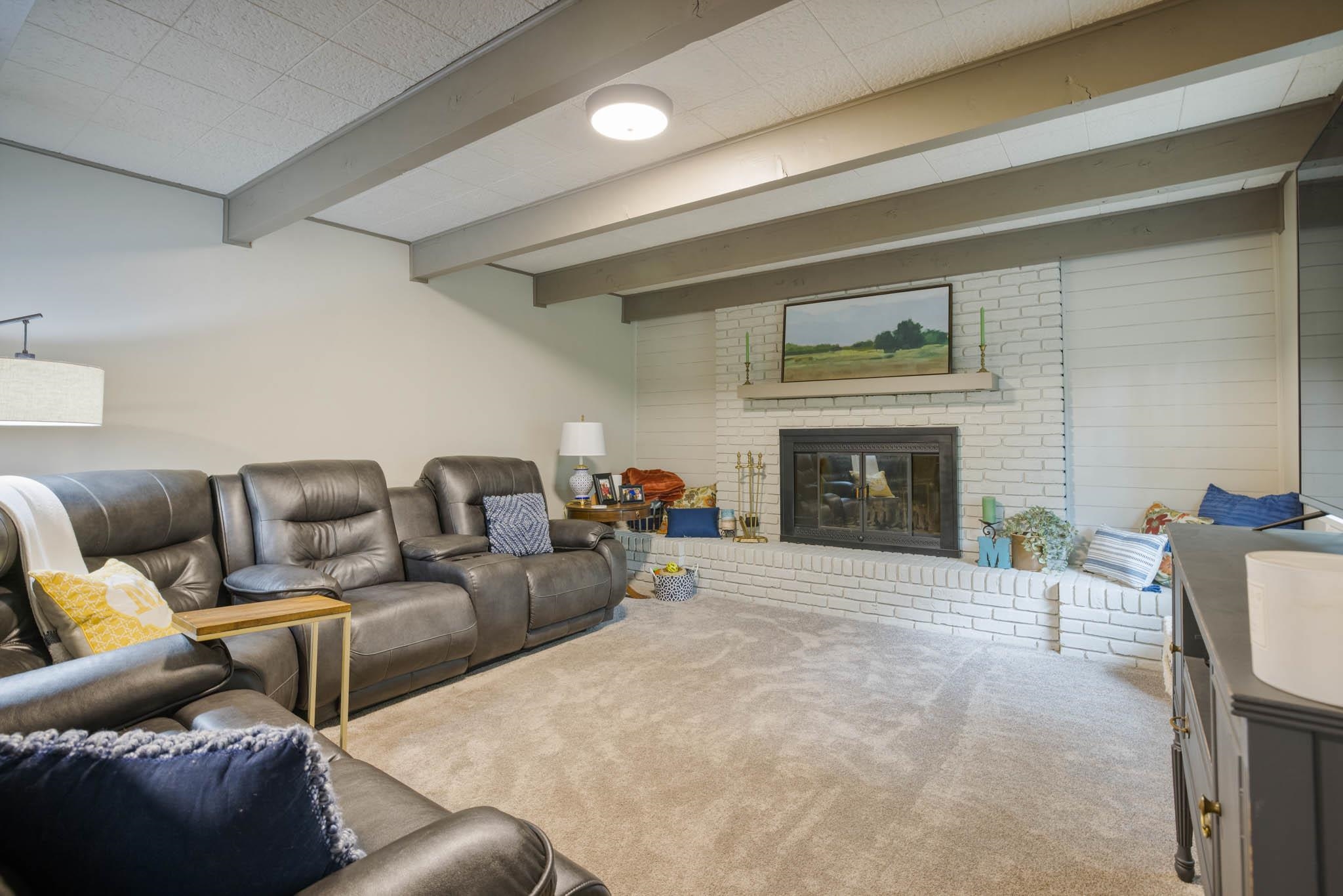 4435 Greenacre Drive, Owensboro, Kentucky 42303, 3 Bedrooms Bedrooms, ,2 BathroomsBathrooms,Single Family Residence,For Sale,Greenacre Drive,94823
