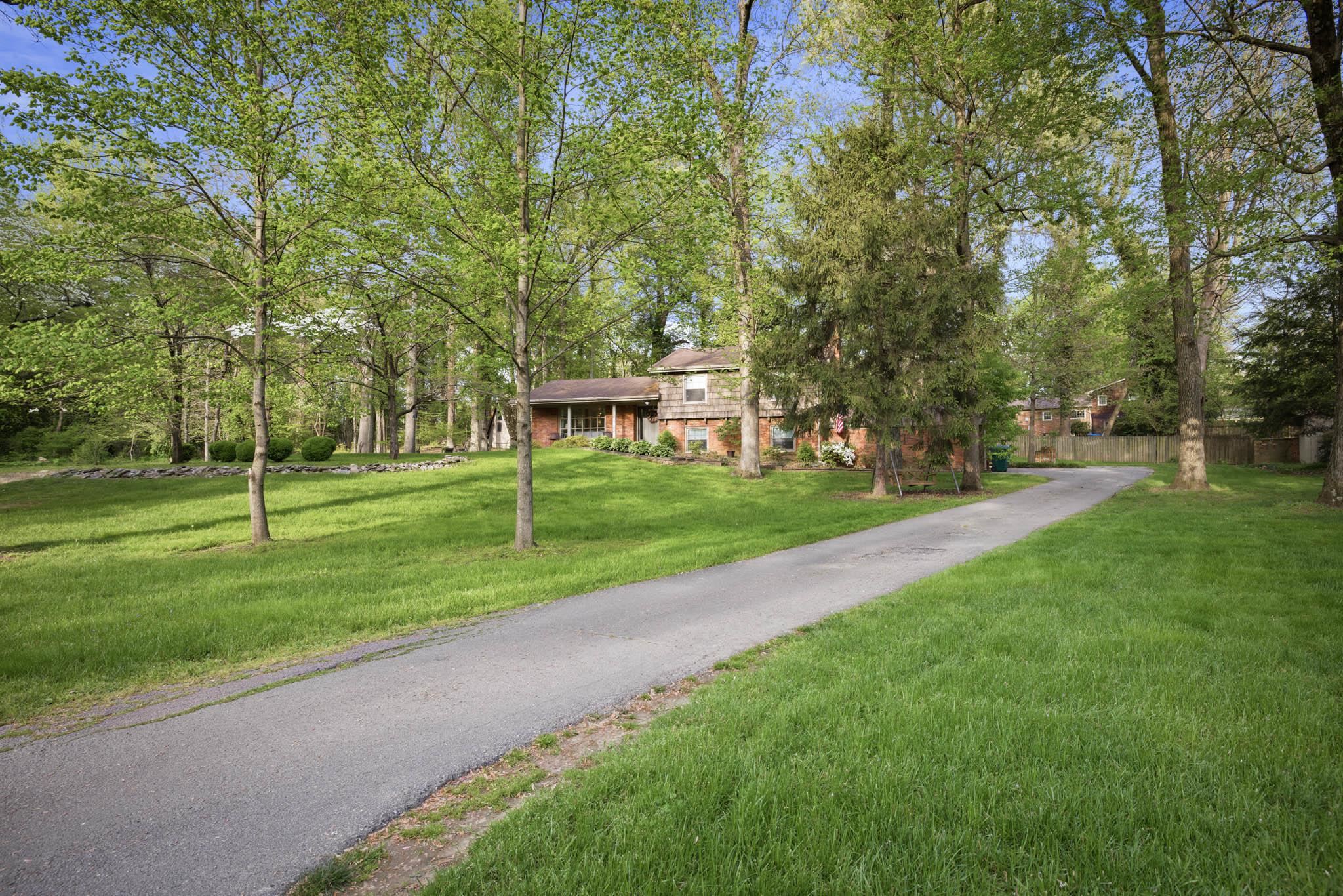 4435 Greenacre Drive, Owensboro, Kentucky 42303, 3 Bedrooms Bedrooms, ,2 BathroomsBathrooms,Single Family Residence,For Sale,Greenacre Drive,94823