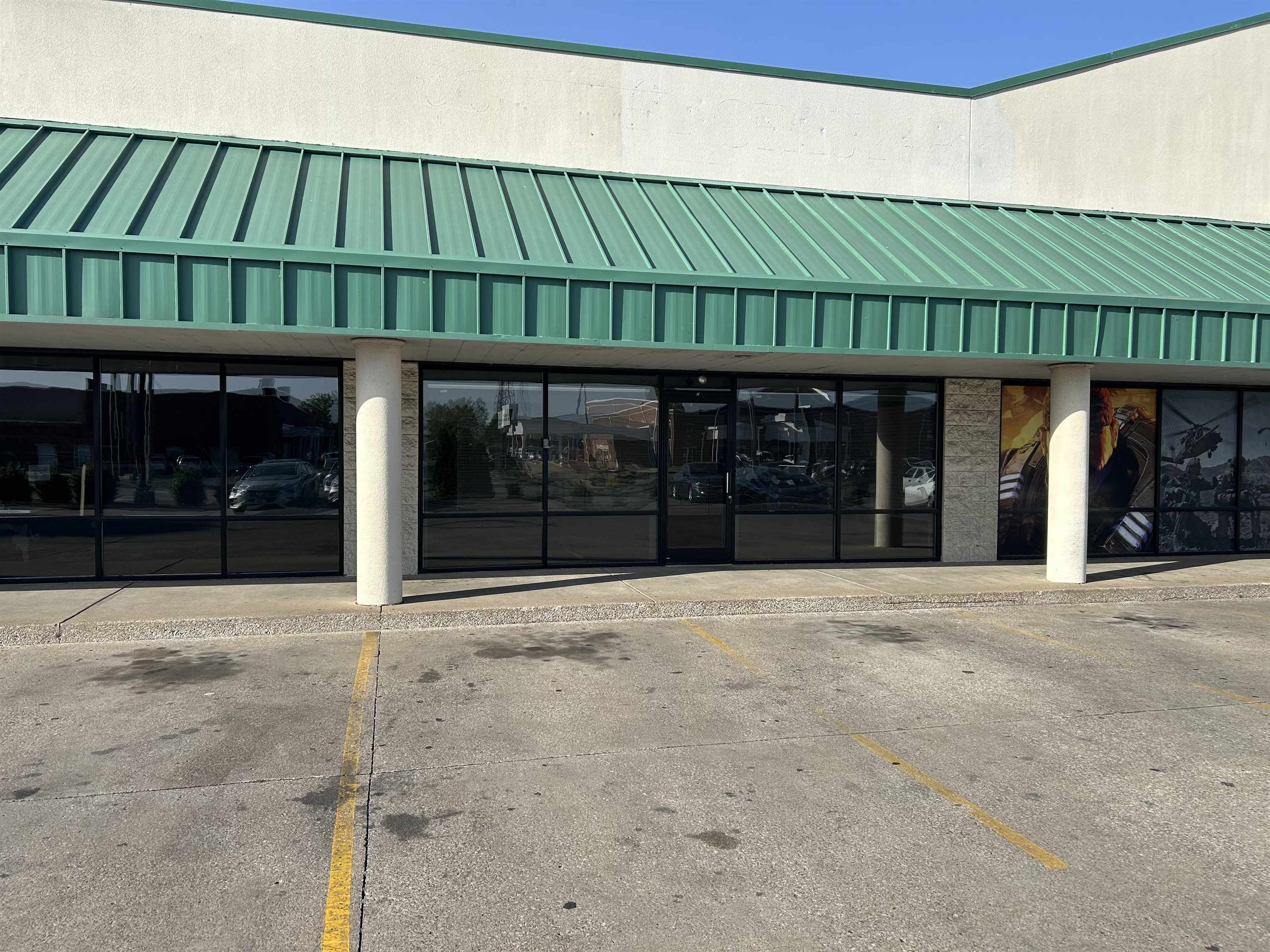 636 Southtown Blvd Unit 2, Owensboro, Kentucky 42301, ,Retail,For Sale,Southtown Blvd Unit 2,94826