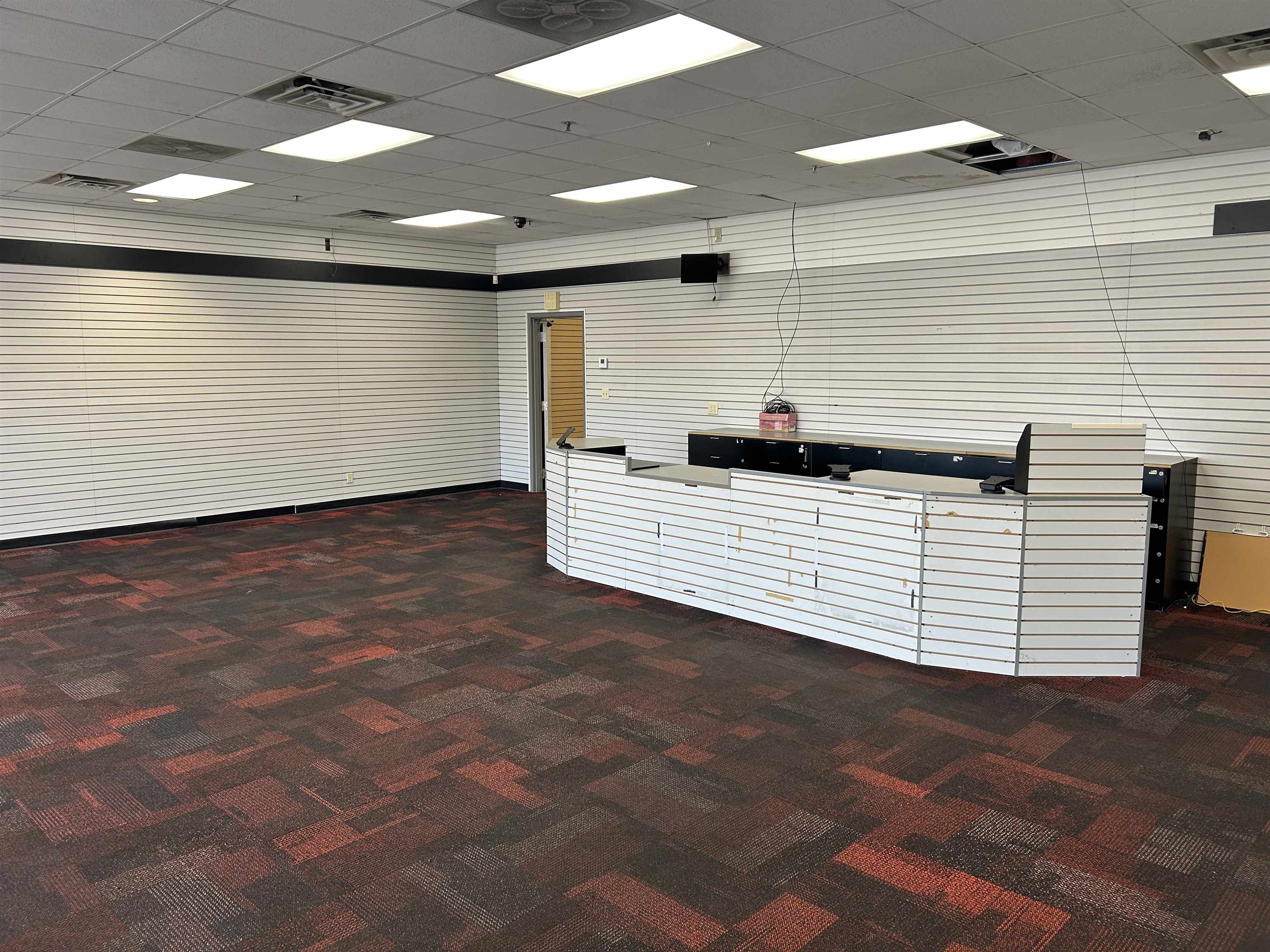 636 Southtown Blvd Unit 2, Owensboro, Kentucky 42301, ,Retail,For Sale,Southtown Blvd Unit 2,94826