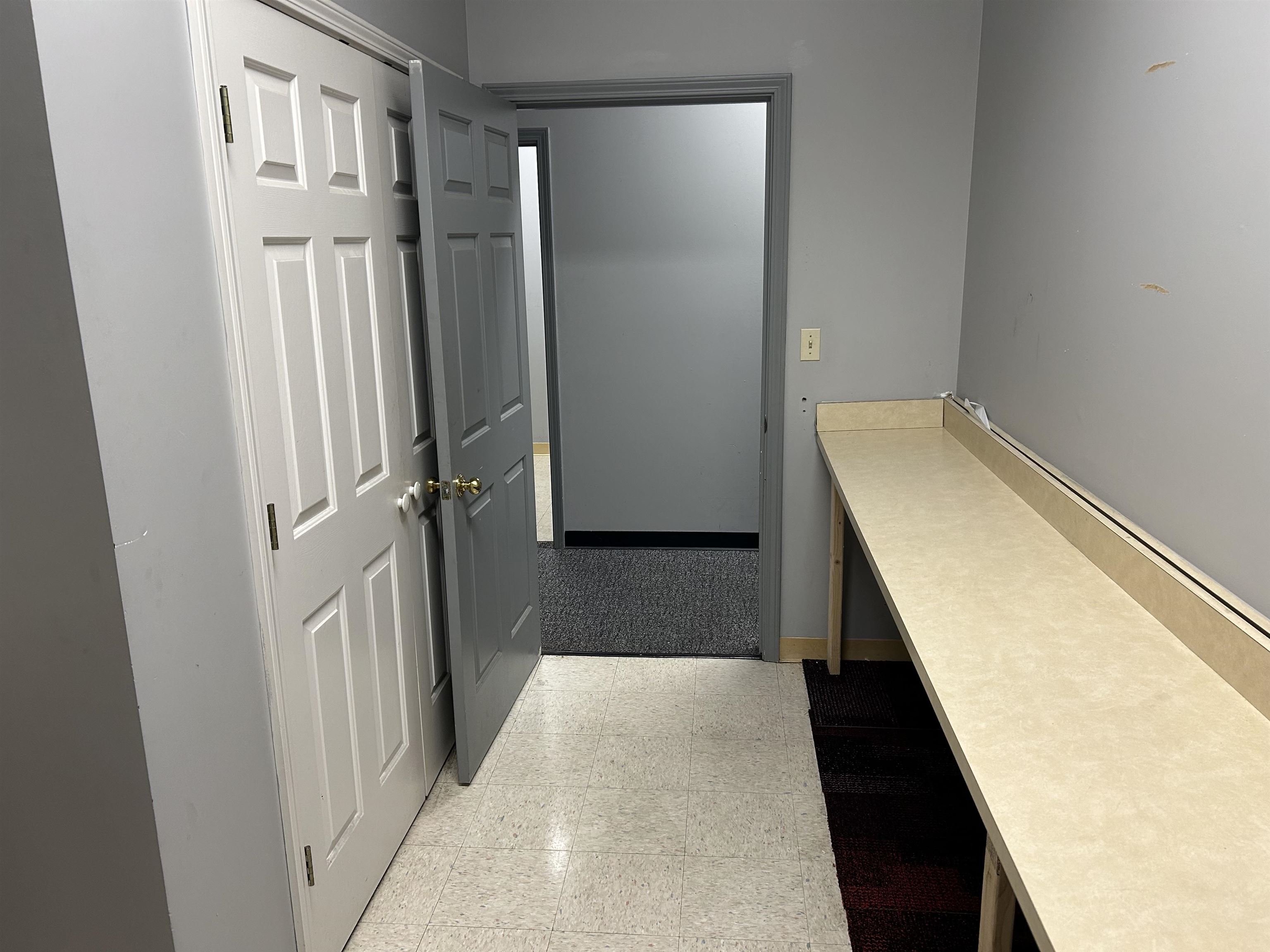 636 Southtown Blvd Unit 2, Owensboro, Kentucky 42301, ,Retail,For Sale,Southtown Blvd Unit 2,94826