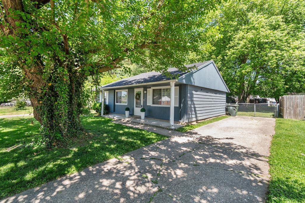 2141 Collins Dr., Owensboro, Kentucky 42301, 3 Bedrooms Bedrooms, ,1 BathroomBathrooms,Single Family Residence,For Sale,Collins Dr.,94828