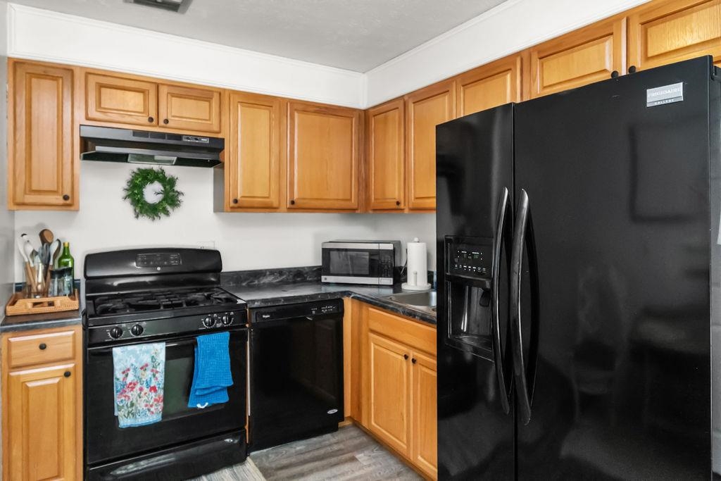 2141 Collins Dr., Owensboro, Kentucky 42301, 3 Bedrooms Bedrooms, ,1 BathroomBathrooms,Single Family Residence,For Sale,Collins Dr.,94828