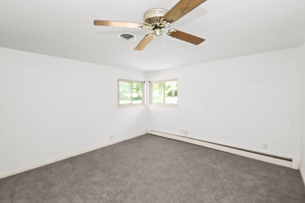 1664 Roosevelt Rd, Owensboro, Kentucky 42301, 4 Bedrooms Bedrooms, ,4 BathroomsBathrooms,Single Family Residence,For Sale,Roosevelt Rd,94835