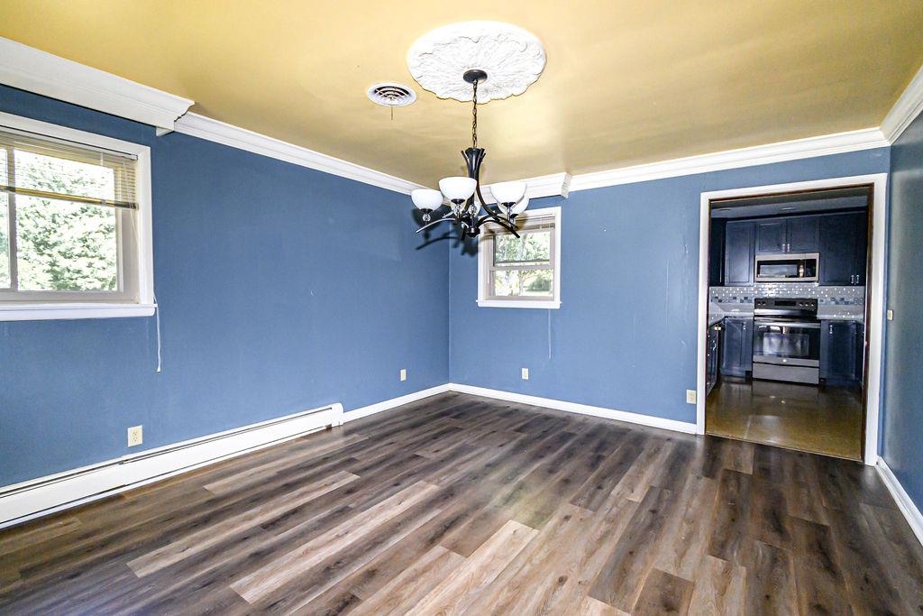 1664 Roosevelt Rd, Owensboro, Kentucky 42301, 4 Bedrooms Bedrooms, ,4 BathroomsBathrooms,Single Family Residence,For Sale,Roosevelt Rd,94835