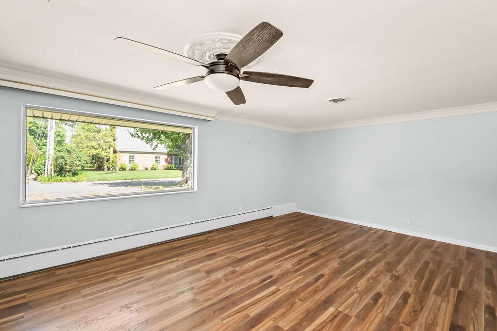 1664 Roosevelt Rd, Owensboro, Kentucky 42301, 4 Bedrooms Bedrooms, ,4 BathroomsBathrooms,Single Family Residence,For Sale,Roosevelt Rd,94835