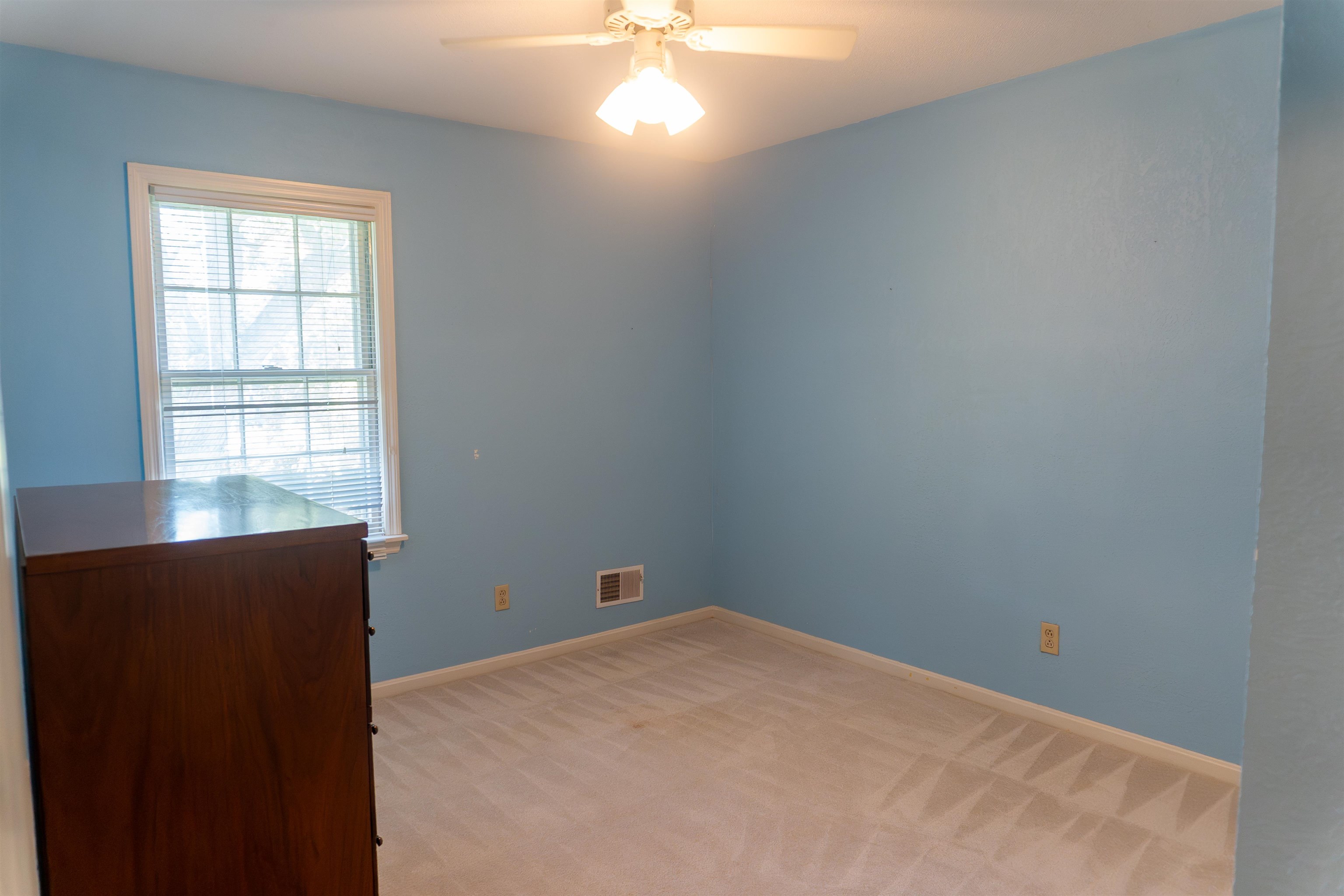 3835 Garden Terrace, Owensboro, Kentucky 42301, 4 Bedrooms Bedrooms, ,2 BathroomsBathrooms,Single Family Residence,For Sale,Garden Terrace,94842