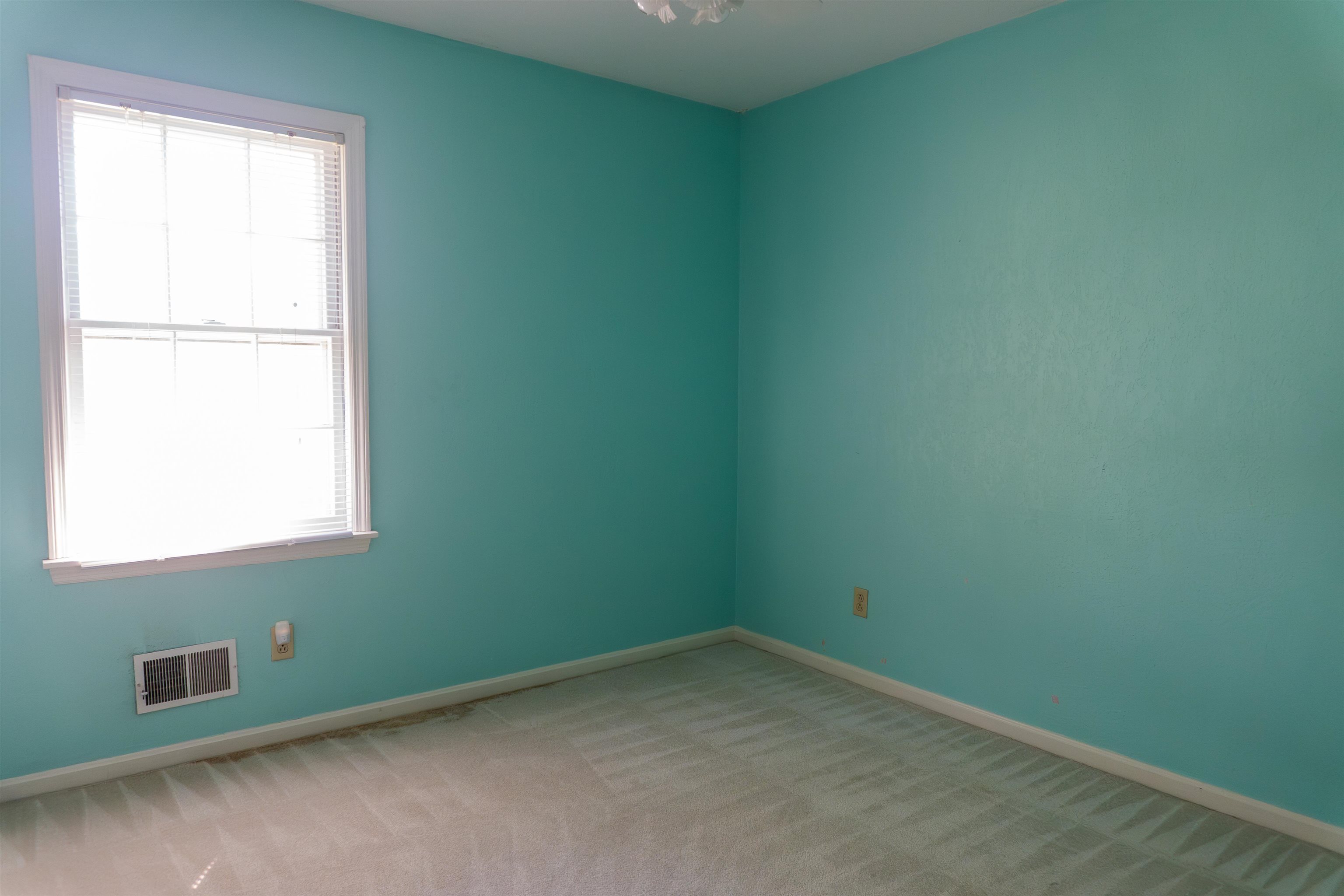 3835 Garden Terrace, Owensboro, Kentucky 42301, 4 Bedrooms Bedrooms, ,2 BathroomsBathrooms,Single Family Residence,For Sale,Garden Terrace,94842
