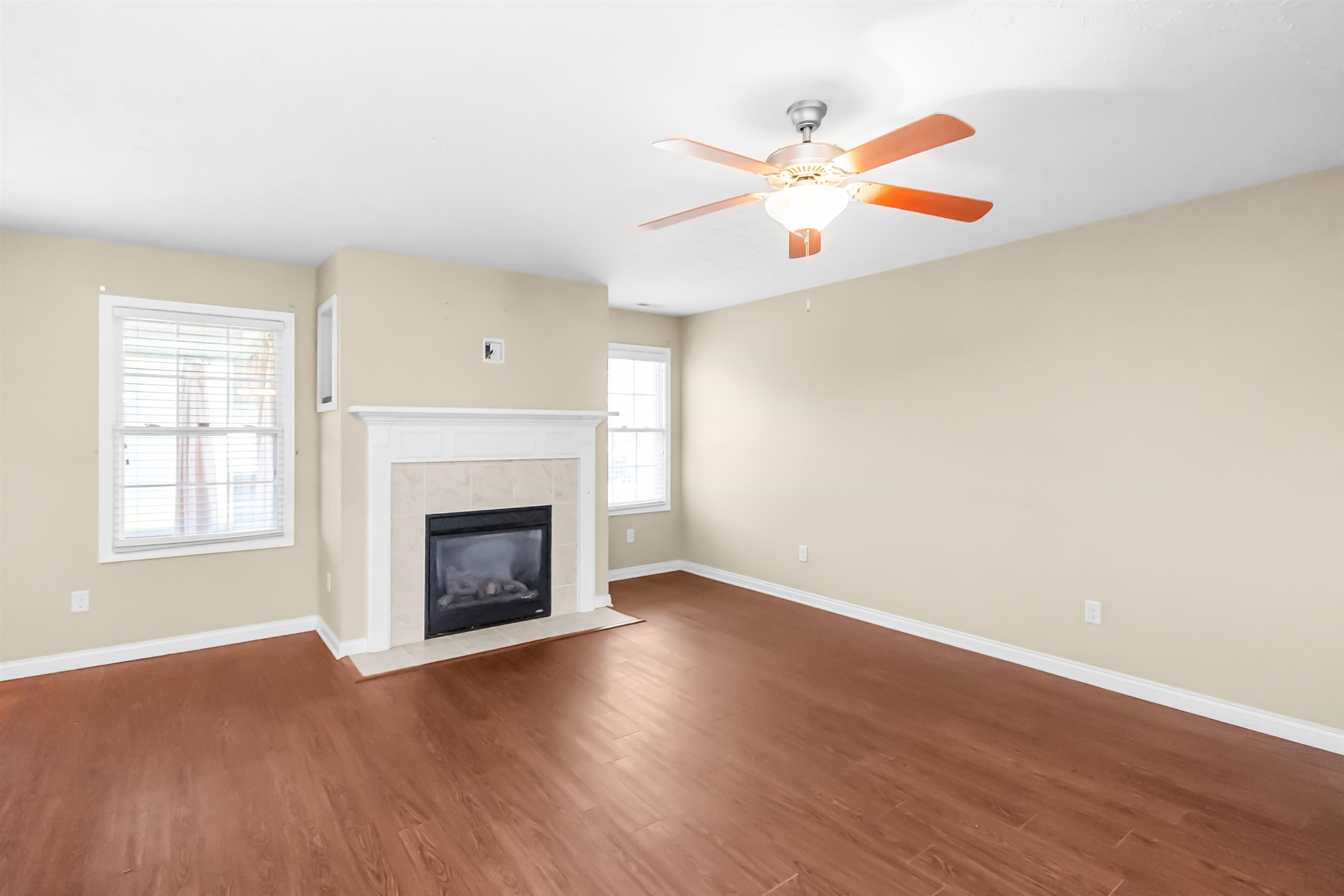 2400 Winning Colors Way, Owensboro, Kentucky 42301, 3 Bedrooms Bedrooms, ,2 BathroomsBathrooms,Single Family Residence,For Sale,Winning Colors Way,94844