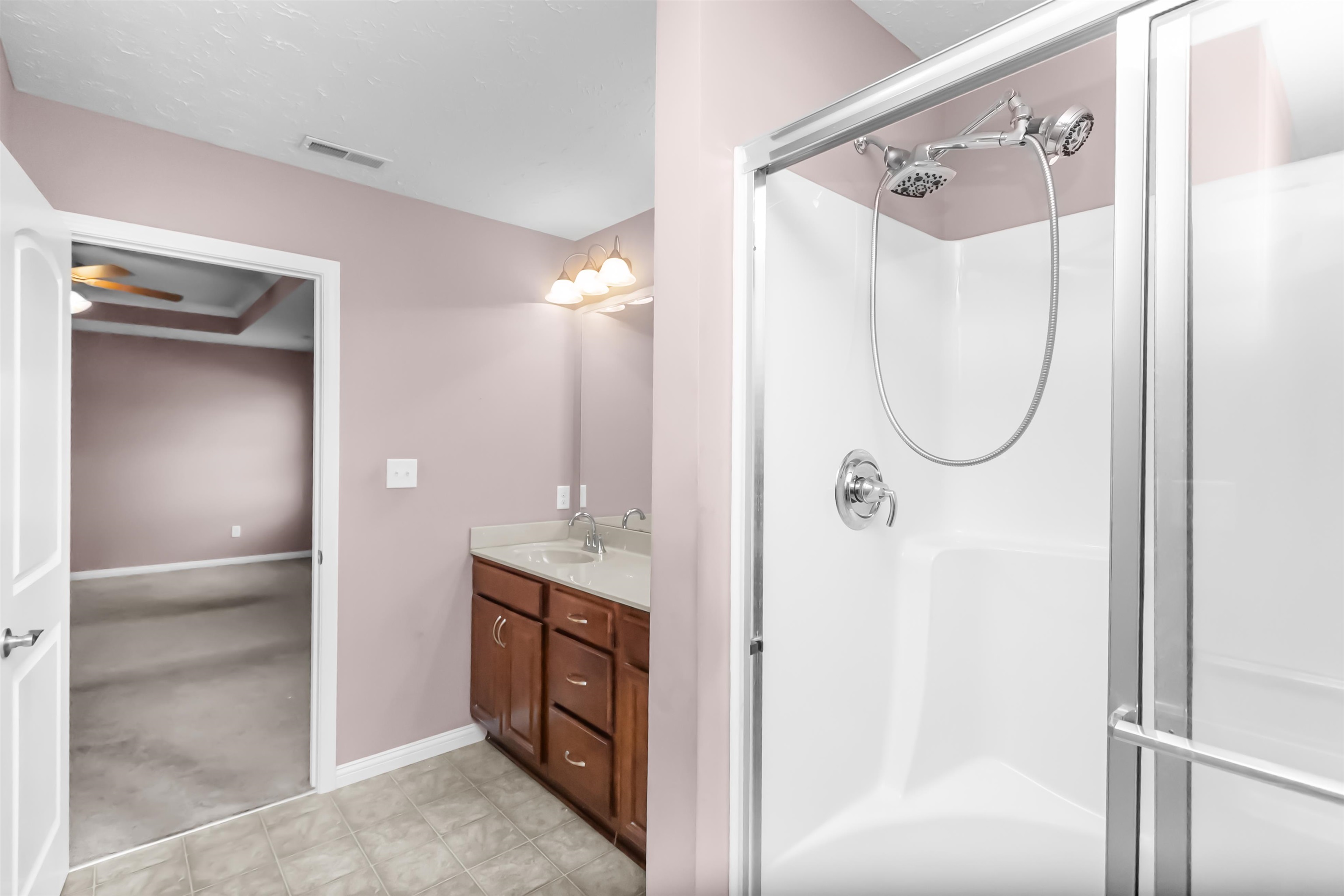 2400 Winning Colors Way, Owensboro, Kentucky 42301, 3 Bedrooms Bedrooms, ,2 BathroomsBathrooms,Single Family Residence,For Sale,Winning Colors Way,94844