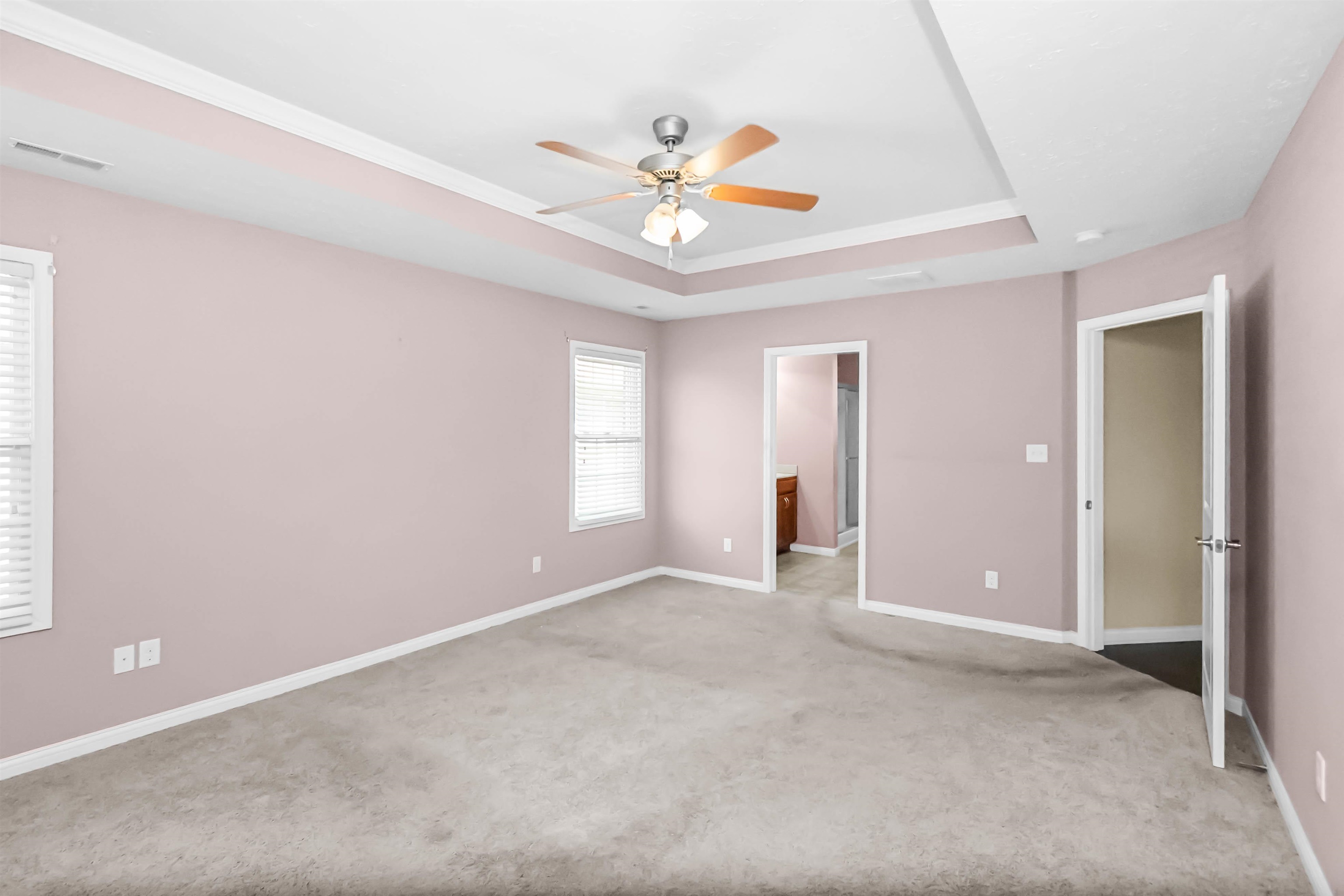 2400 Winning Colors Way, Owensboro, Kentucky 42301, 3 Bedrooms Bedrooms, ,2 BathroomsBathrooms,Single Family Residence,For Sale,Winning Colors Way,94844