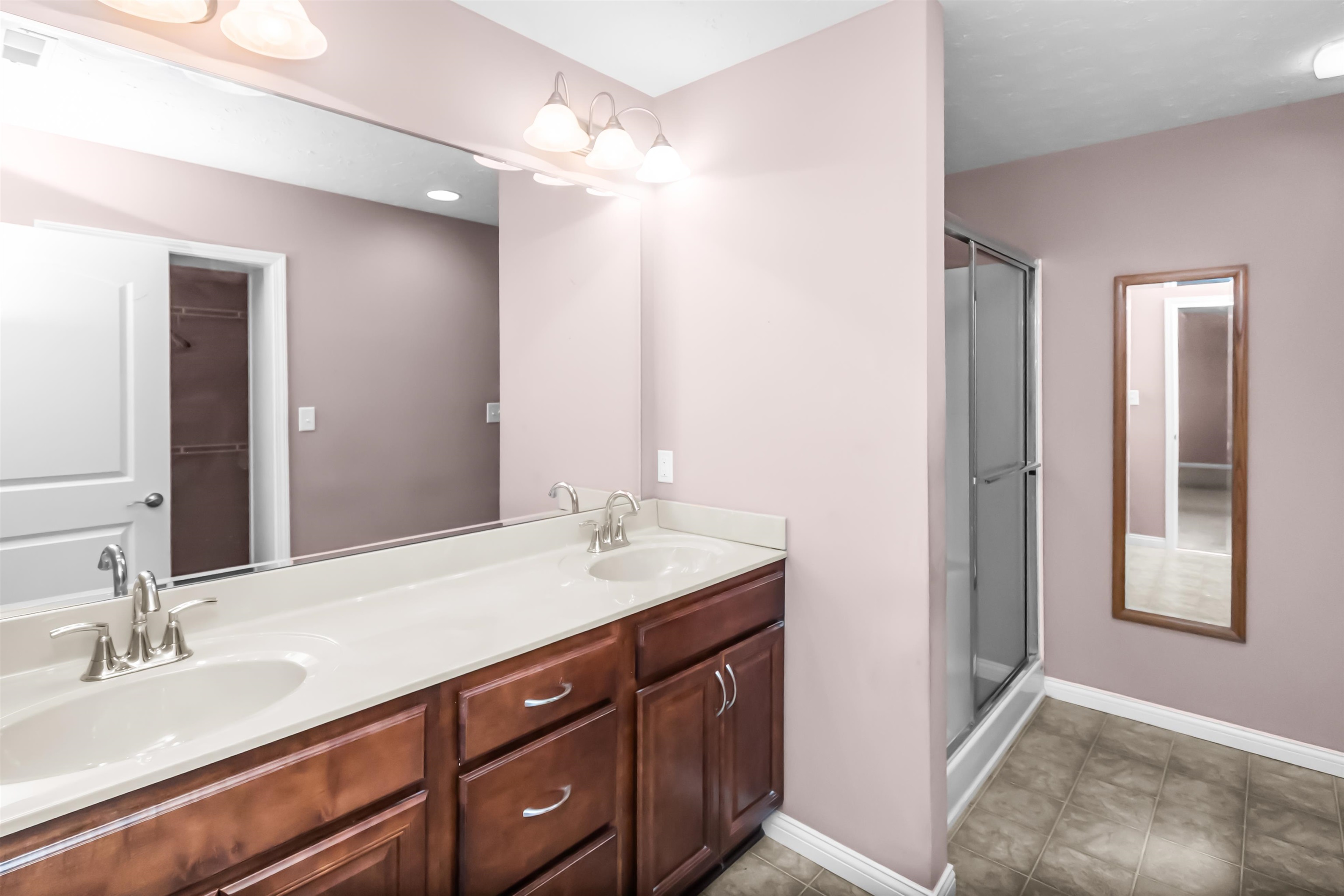 2400 Winning Colors Way, Owensboro, Kentucky 42301, 3 Bedrooms Bedrooms, ,2 BathroomsBathrooms,Single Family Residence,For Sale,Winning Colors Way,94844