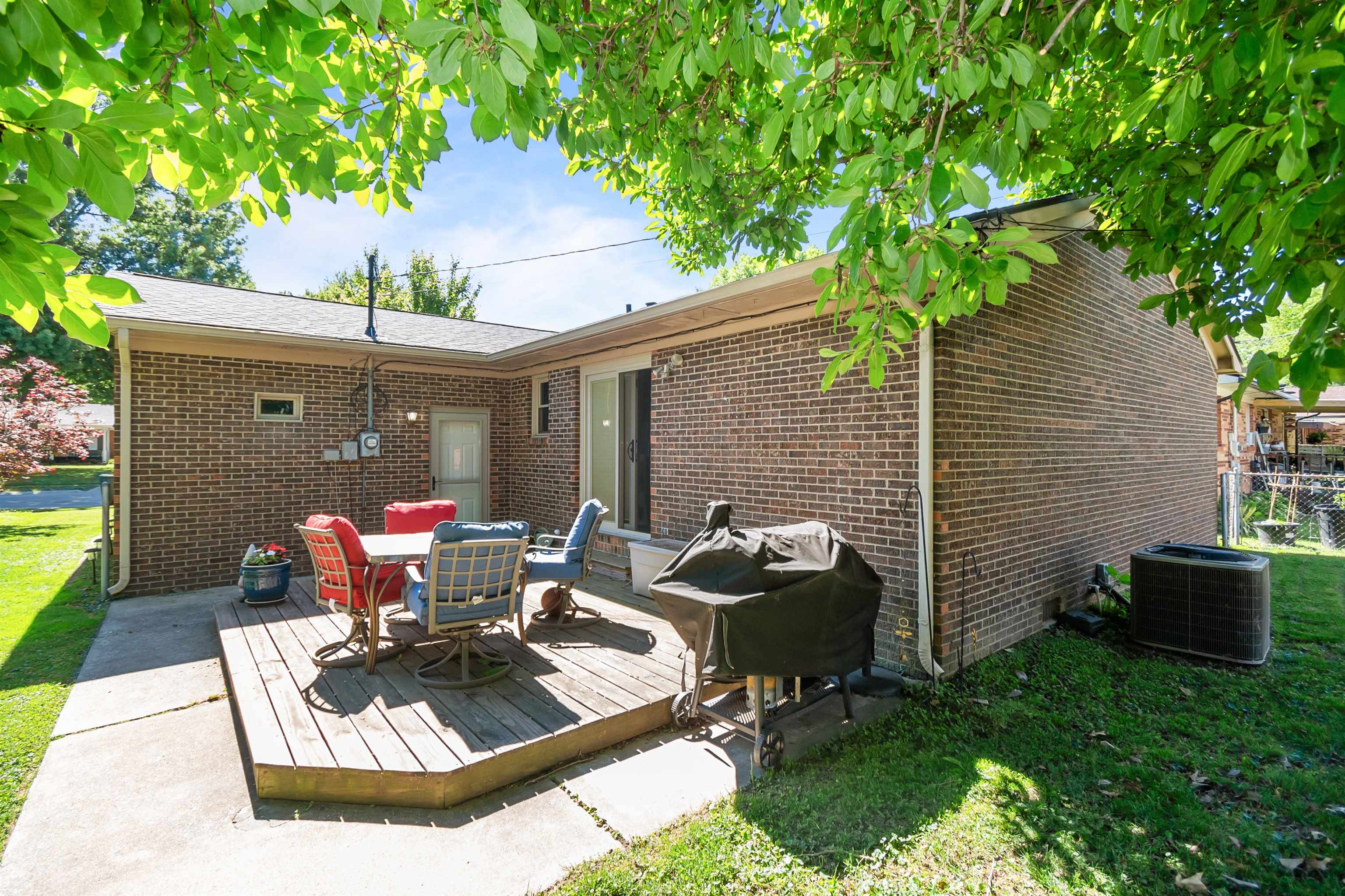 3024 Quincy Ct., Owensboro, Kentucky 42303, 3 Bedrooms Bedrooms, ,2 BathroomsBathrooms,Single Family Residence,For Sale,Quincy Ct.,94845