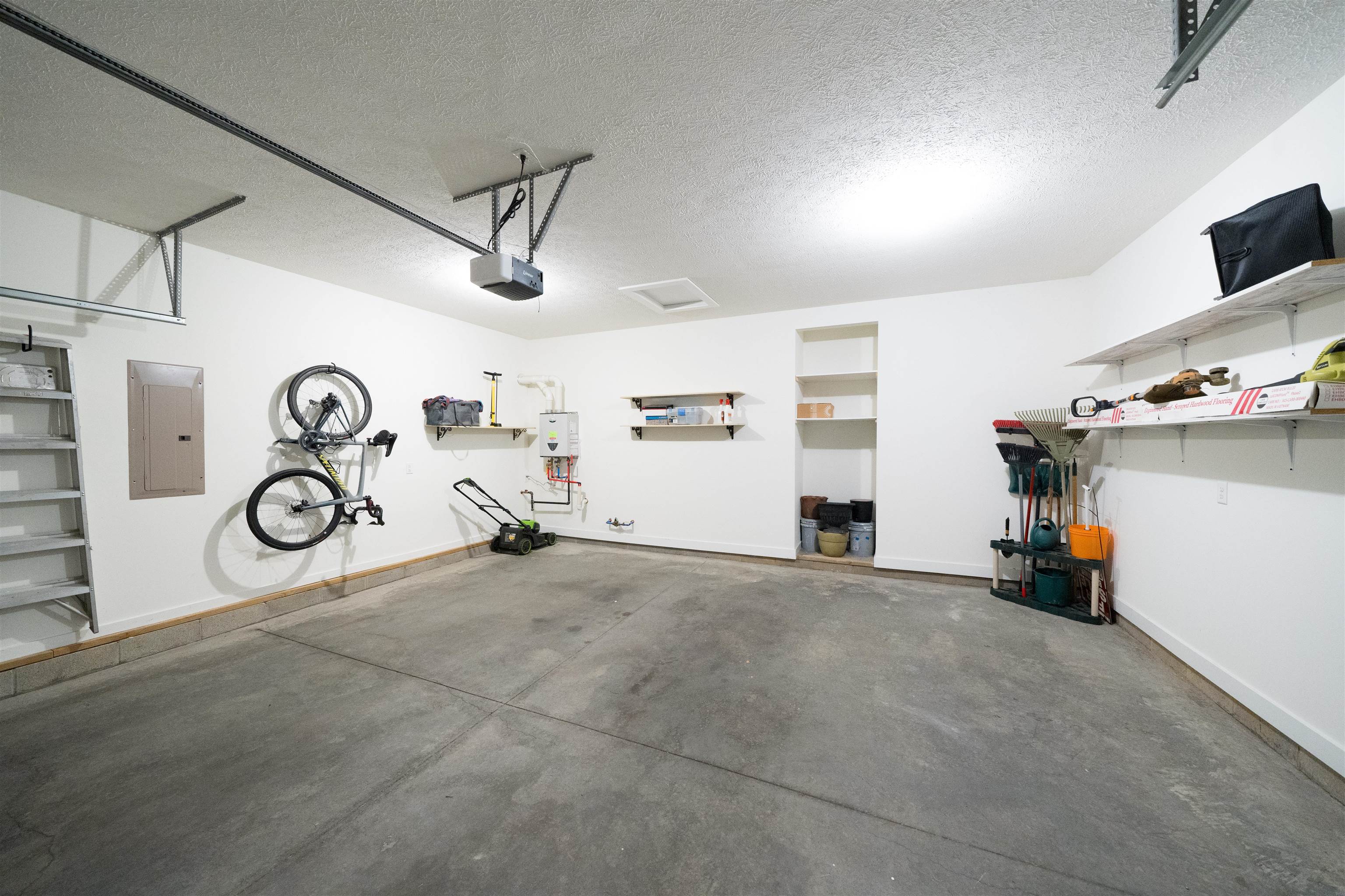 1787 Celebration Circle, Owensboro, Kentucky 42303, 3 Bedrooms Bedrooms, ,2 BathroomsBathrooms,Single Family Residence,For Sale,Celebration Circle,94848