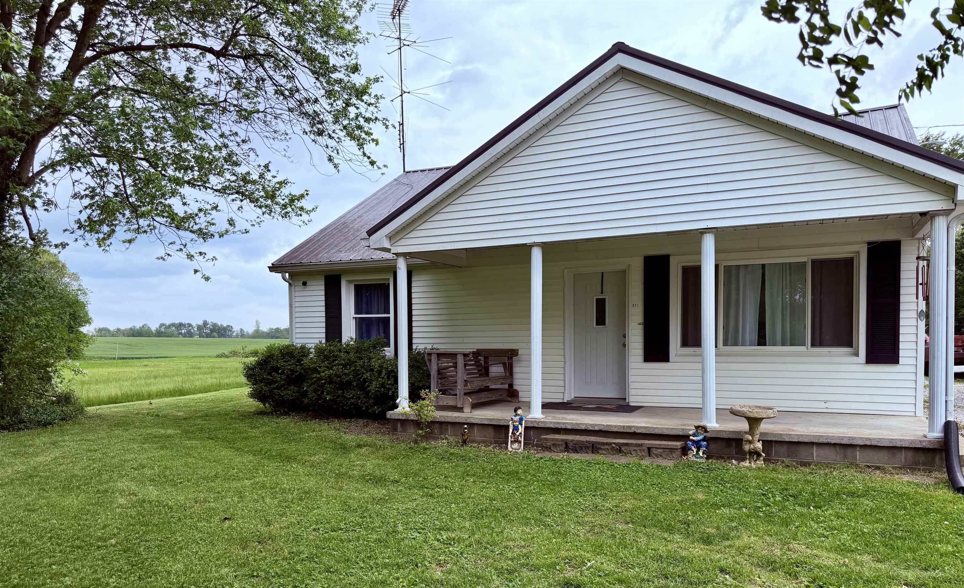 315 6th, Lewisport, Kentucky 42351, 3 Bedrooms Bedrooms, ,2 BathroomsBathrooms,Single Family Residence,For Sale,6th,94857