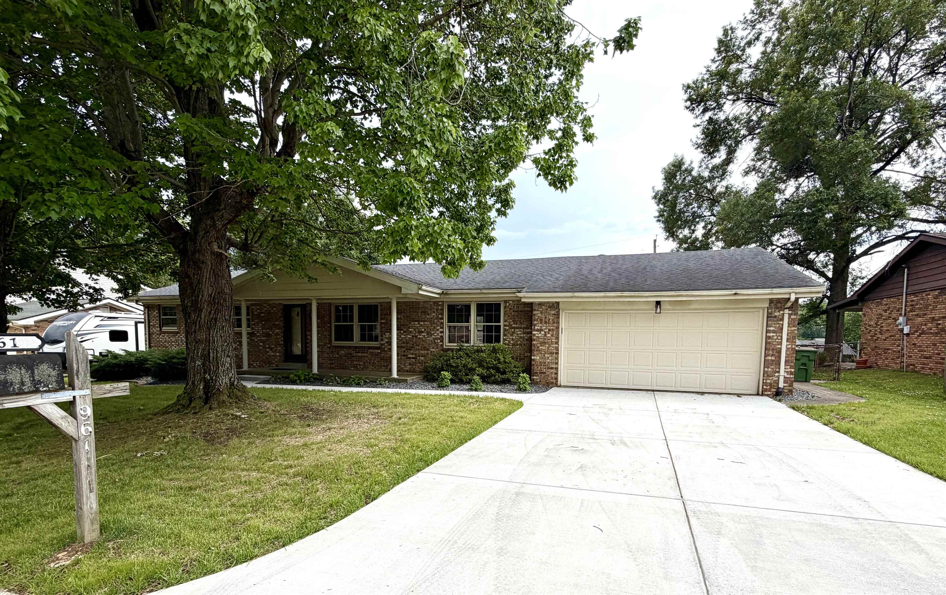 961 Osage Drive, Henderson, Kentucky 42420, 3 Bedrooms Bedrooms, ,2 BathroomsBathrooms,Single Family Residence,For Sale,Osage Drive,94868