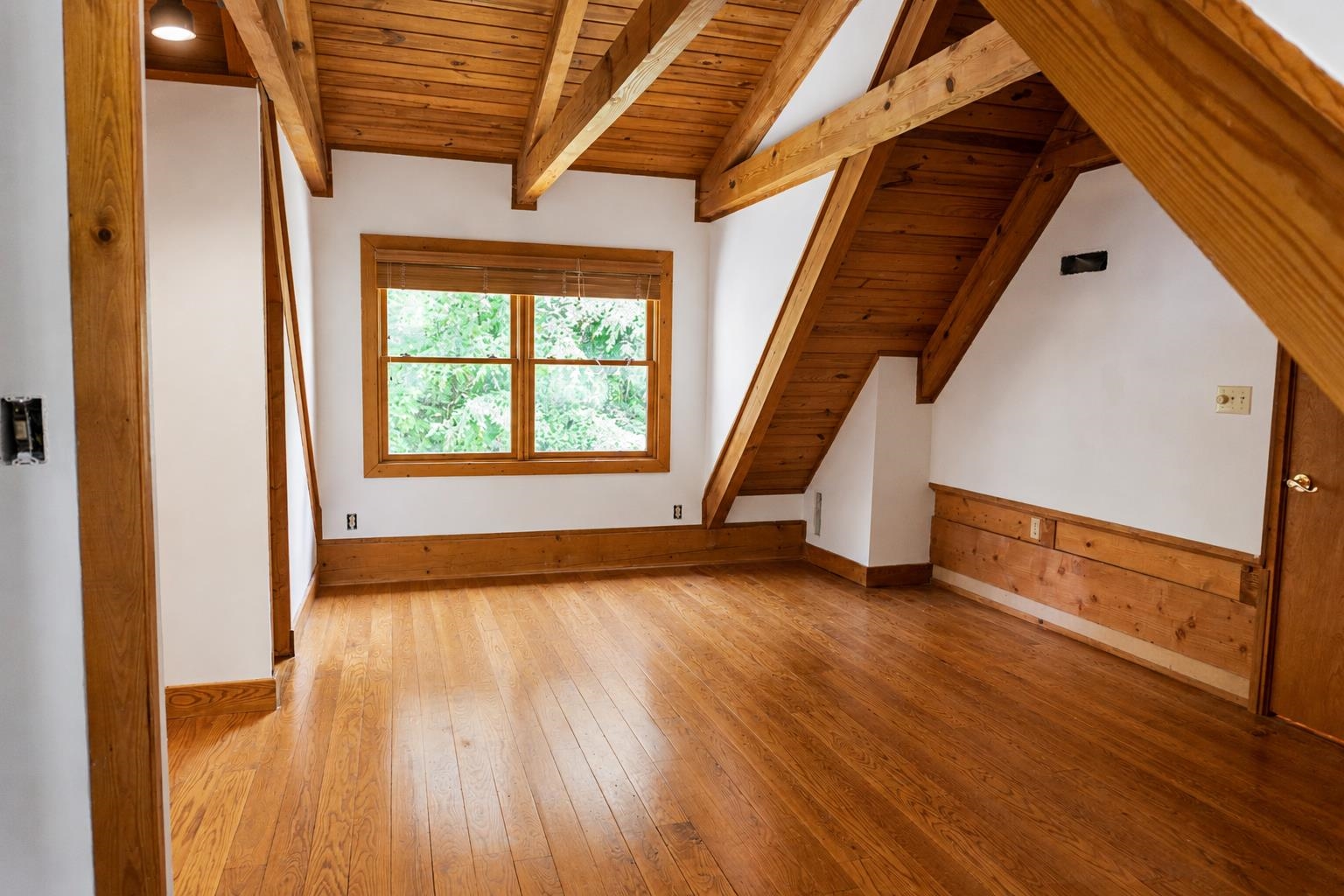 400 Forest Ln, Whitesville, Kentucky 42378, 3 Bedrooms Bedrooms, ,2 BathroomsBathrooms,Cabin,For Sale,Forest Ln,94879