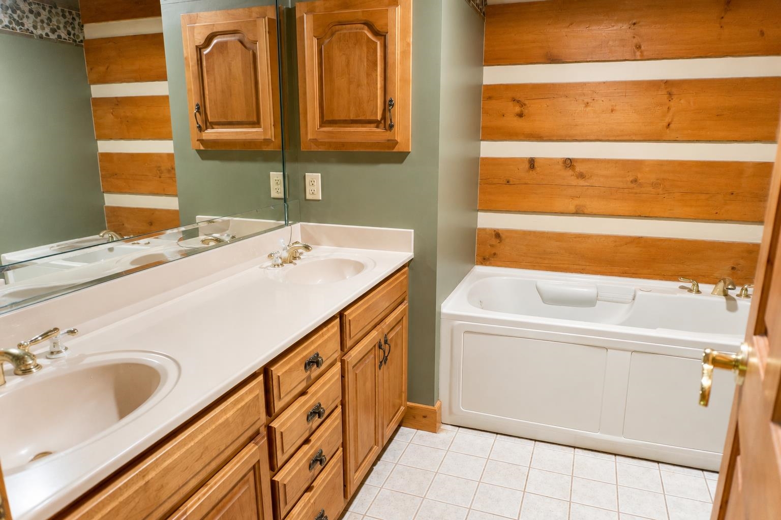 400 Forest Ln, Whitesville, Kentucky 42378, 3 Bedrooms Bedrooms, ,2 BathroomsBathrooms,Cabin,For Sale,Forest Ln,94879