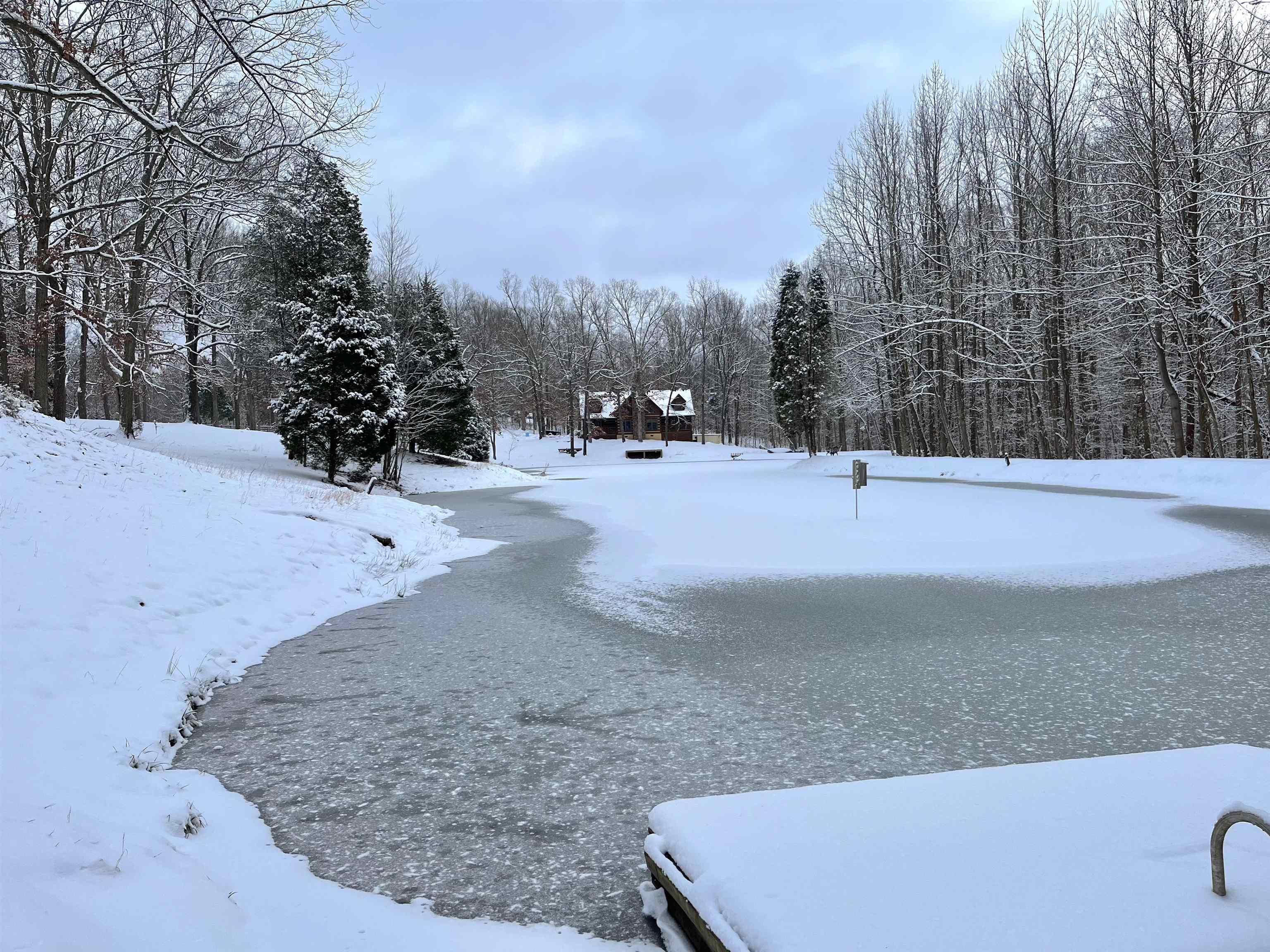 400 Forest Ln, Whitesville, Kentucky 42378, 3 Bedrooms Bedrooms, ,2 BathroomsBathrooms,Cabin,For Sale,Forest Ln,94879