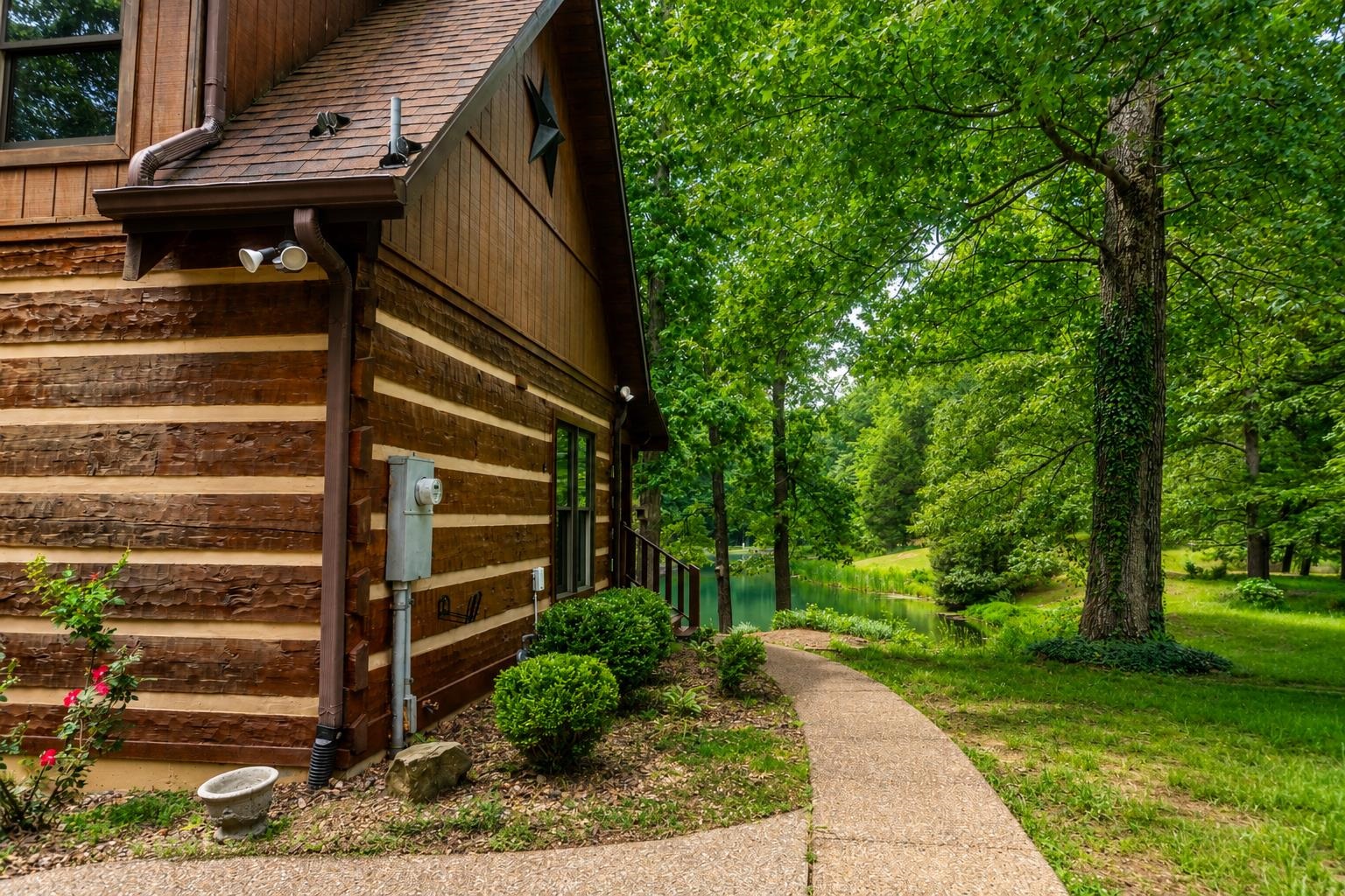 400 Forest Ln, Whitesville, Kentucky 42378, 3 Bedrooms Bedrooms, ,2 BathroomsBathrooms,Cabin,For Sale,Forest Ln,94879