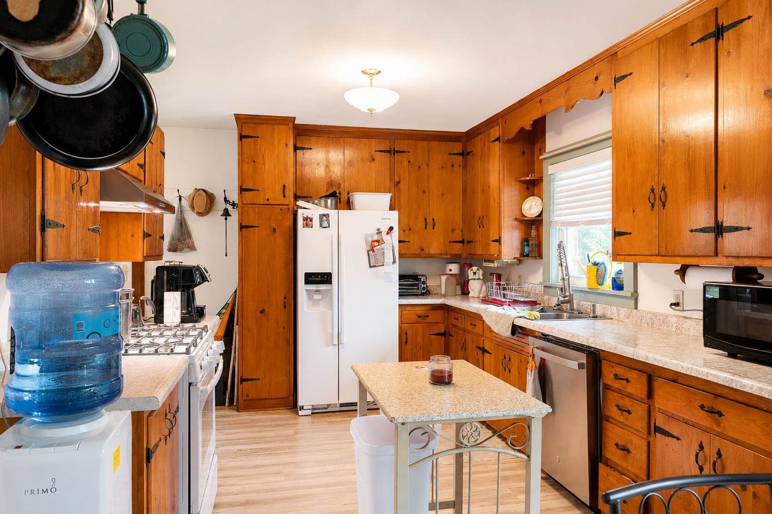 301 Redbud Road, Owensboro, Kentucky 42303-2463, 4 Bedrooms Bedrooms, ,2 BathroomsBathrooms,Single Family Residence,For Sale,Redbud Road,94881