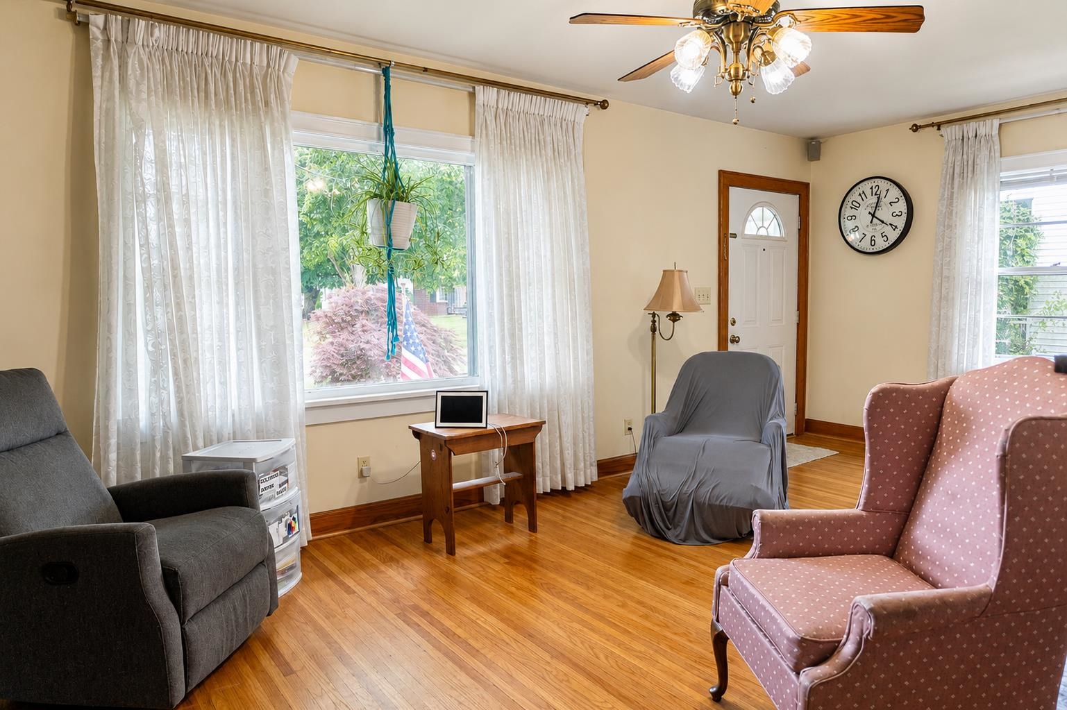301 Redbud Road, Owensboro, Kentucky 42303-2463, 4 Bedrooms Bedrooms, ,2 BathroomsBathrooms,Single Family Residence,For Sale,Redbud Road,94881
