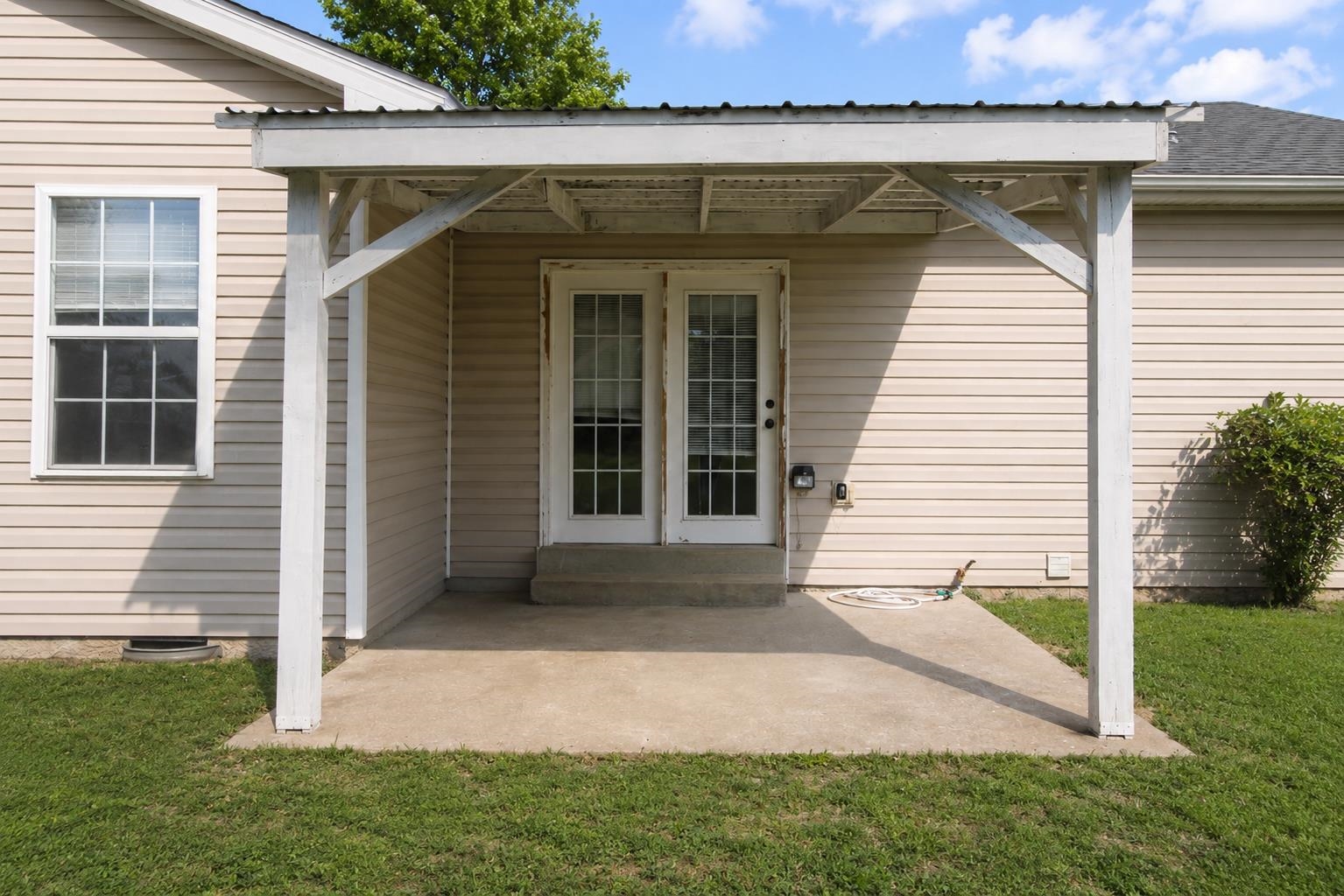 577 Meridian Drive, Bowling Green, Kentucky 42101, 3 Bedrooms Bedrooms, ,2 BathroomsBathrooms,Single Family Residence,For Sale,Meridian Drive,94903