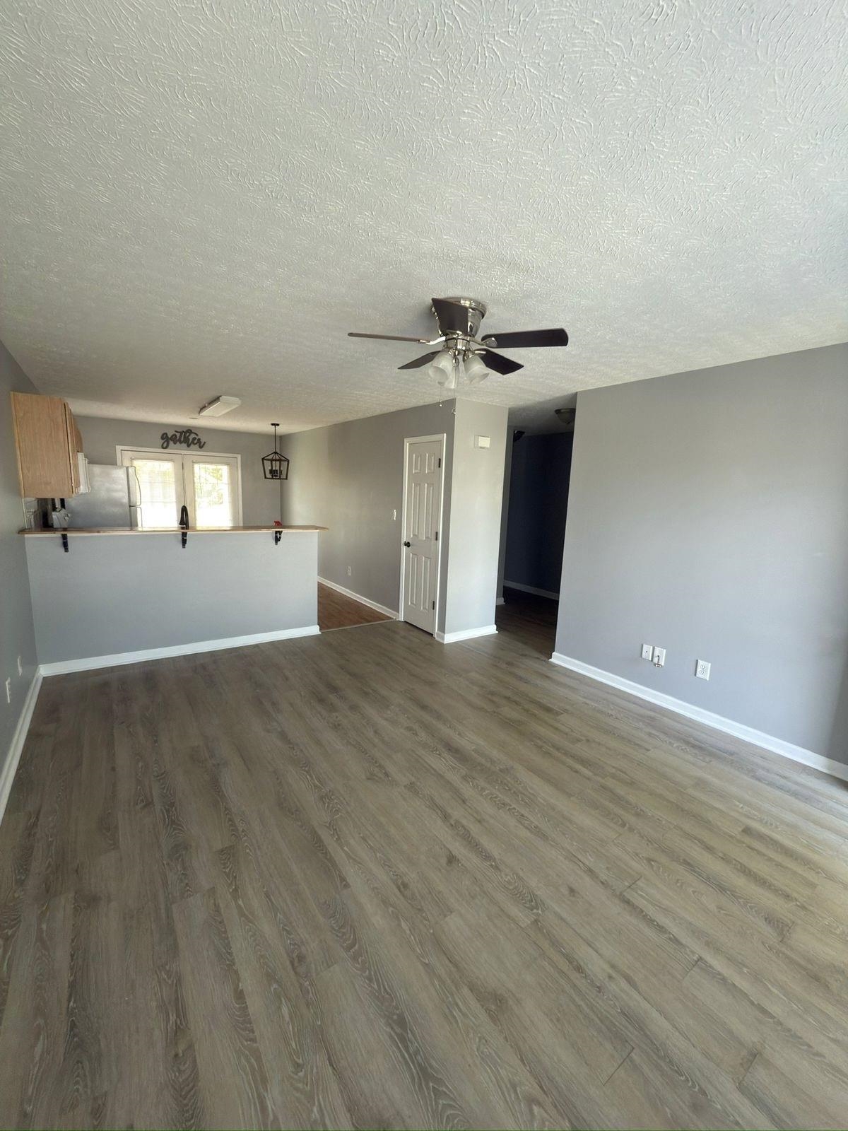 577 Meridian Drive, Bowling Green, Kentucky 42101, 3 Bedrooms Bedrooms, ,2 BathroomsBathrooms,Single Family Residence,For Sale,Meridian Drive,94903