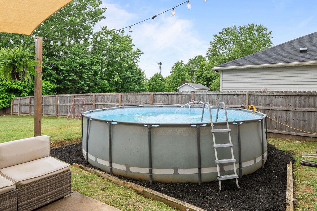 6452 Autumn Valley Trace, Utica, Kentucky 42376, 3 Bedrooms Bedrooms, ,2 BathroomsBathrooms,Single Family Residence,For Sale,Autumn Valley Trace,94919