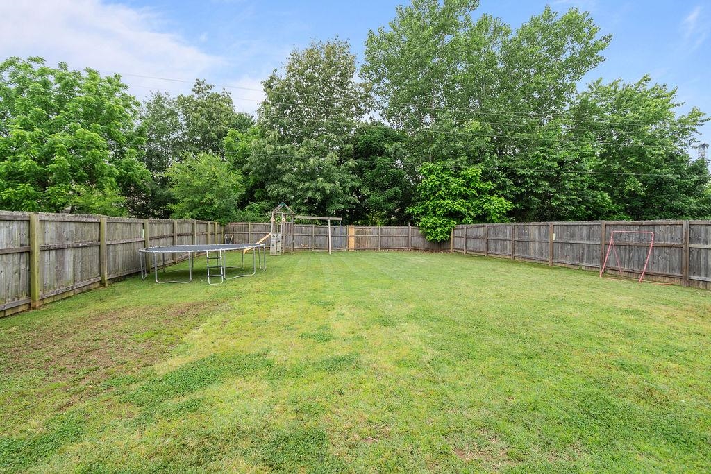 6452 Autumn Valley Trace, Utica, Kentucky 42376, 3 Bedrooms Bedrooms, ,2 BathroomsBathrooms,Single Family Residence,For Sale,Autumn Valley Trace,94919