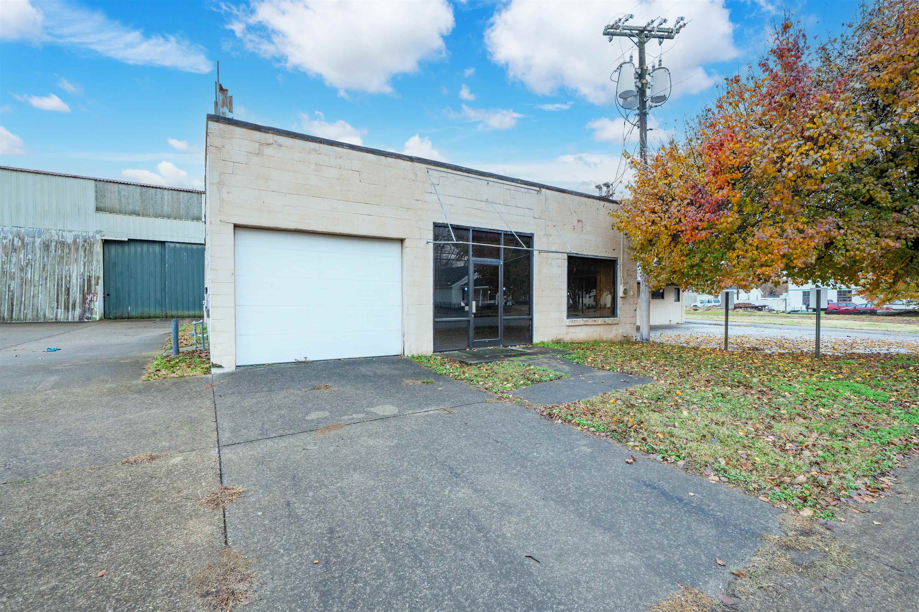 1804 West 2nd St, Owensboro, Kentucky 42301, ,Industrial,For Sale,West 2nd St,94937