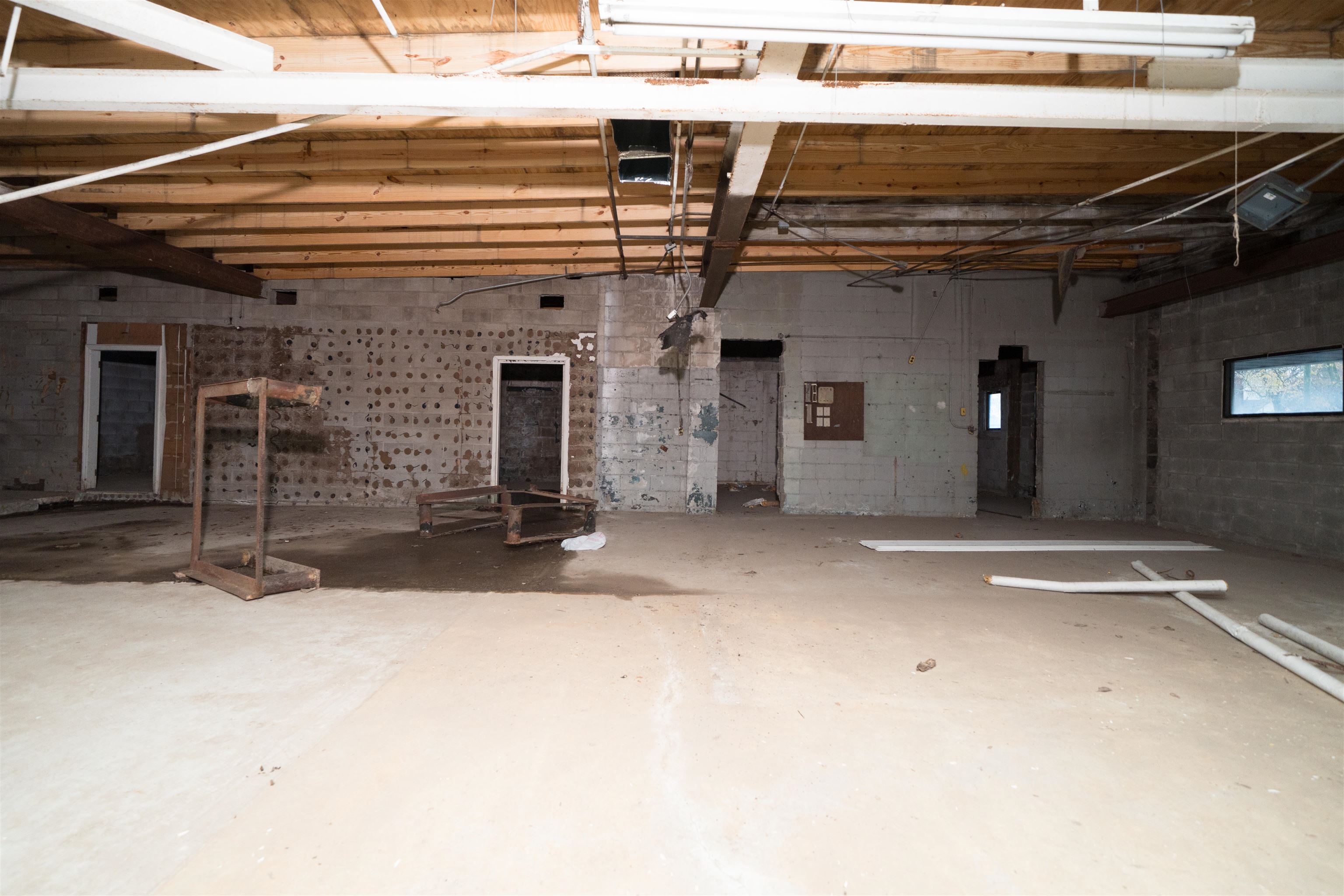 1804 West 2nd St, Owensboro, Kentucky 42301, ,Industrial,For Sale,West 2nd St,94937