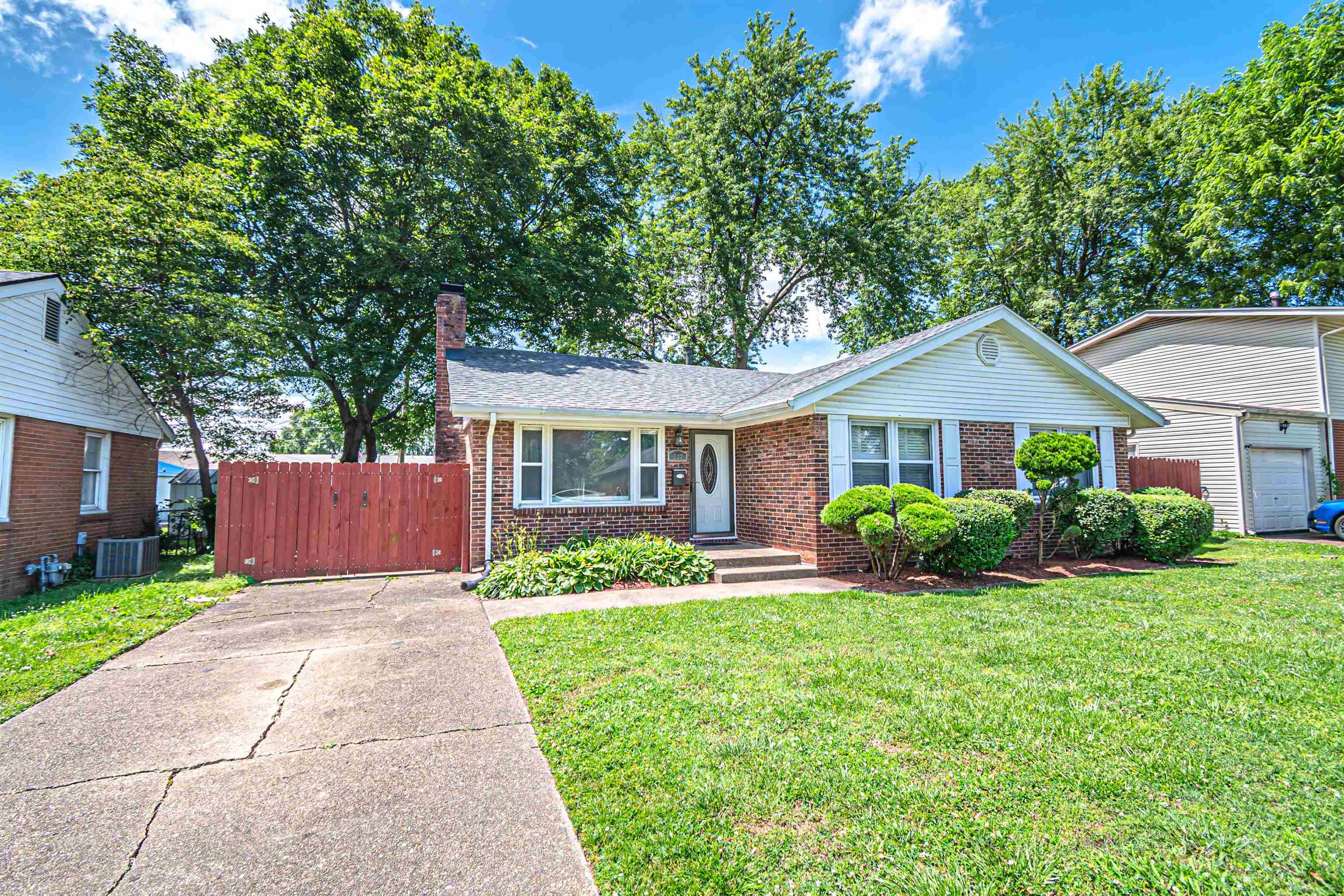 632 Amherst Dr, Owensboro, Kentucky 42303-7301, 4 Bedrooms Bedrooms, ,1 BathroomBathrooms,Single Family Residence,For Sale,Amherst Dr,94963