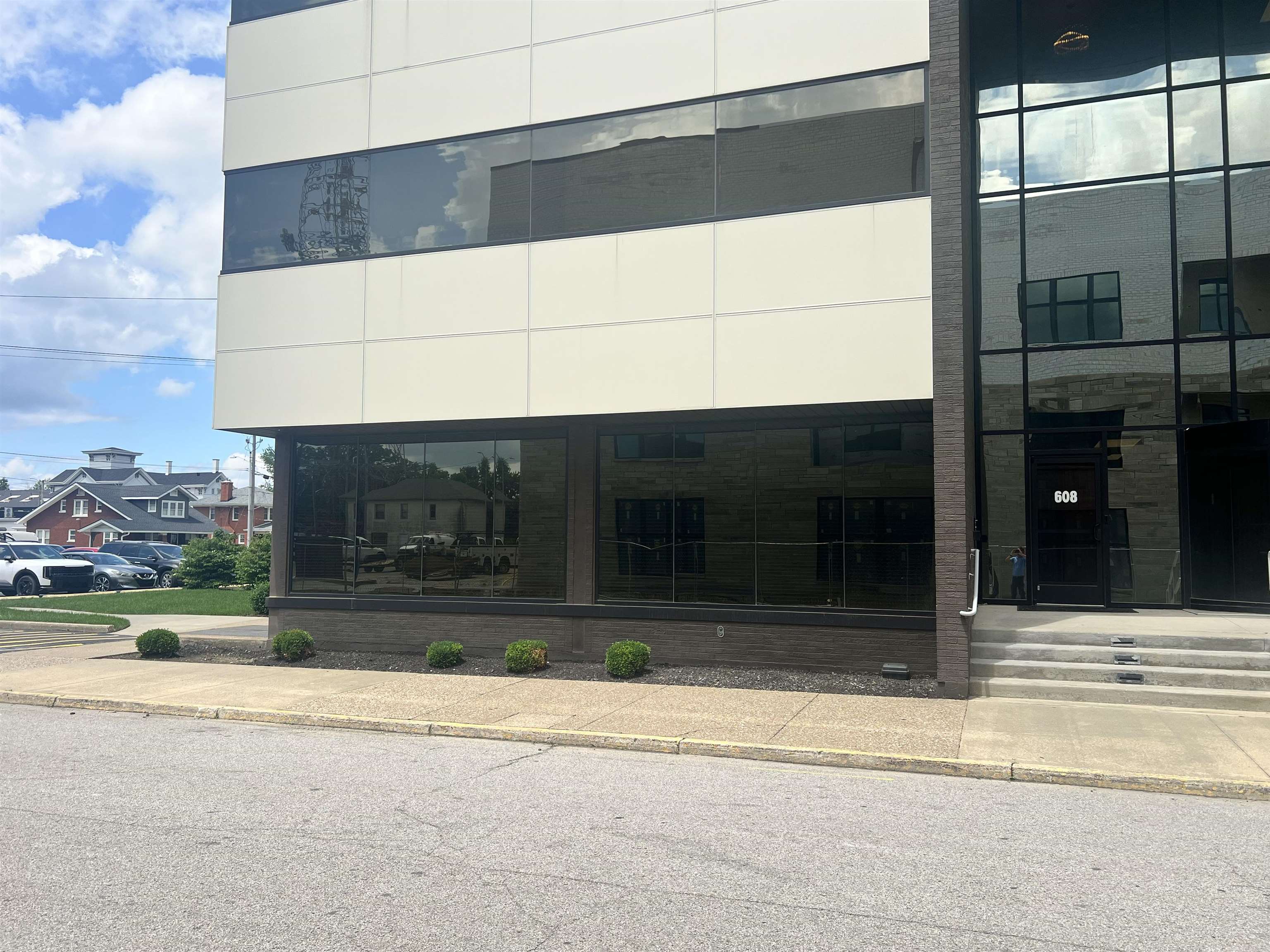 608 Frederica Street, Owensboro, Kentucky 42301, ,Office,For Sale,Frederica Street,94966