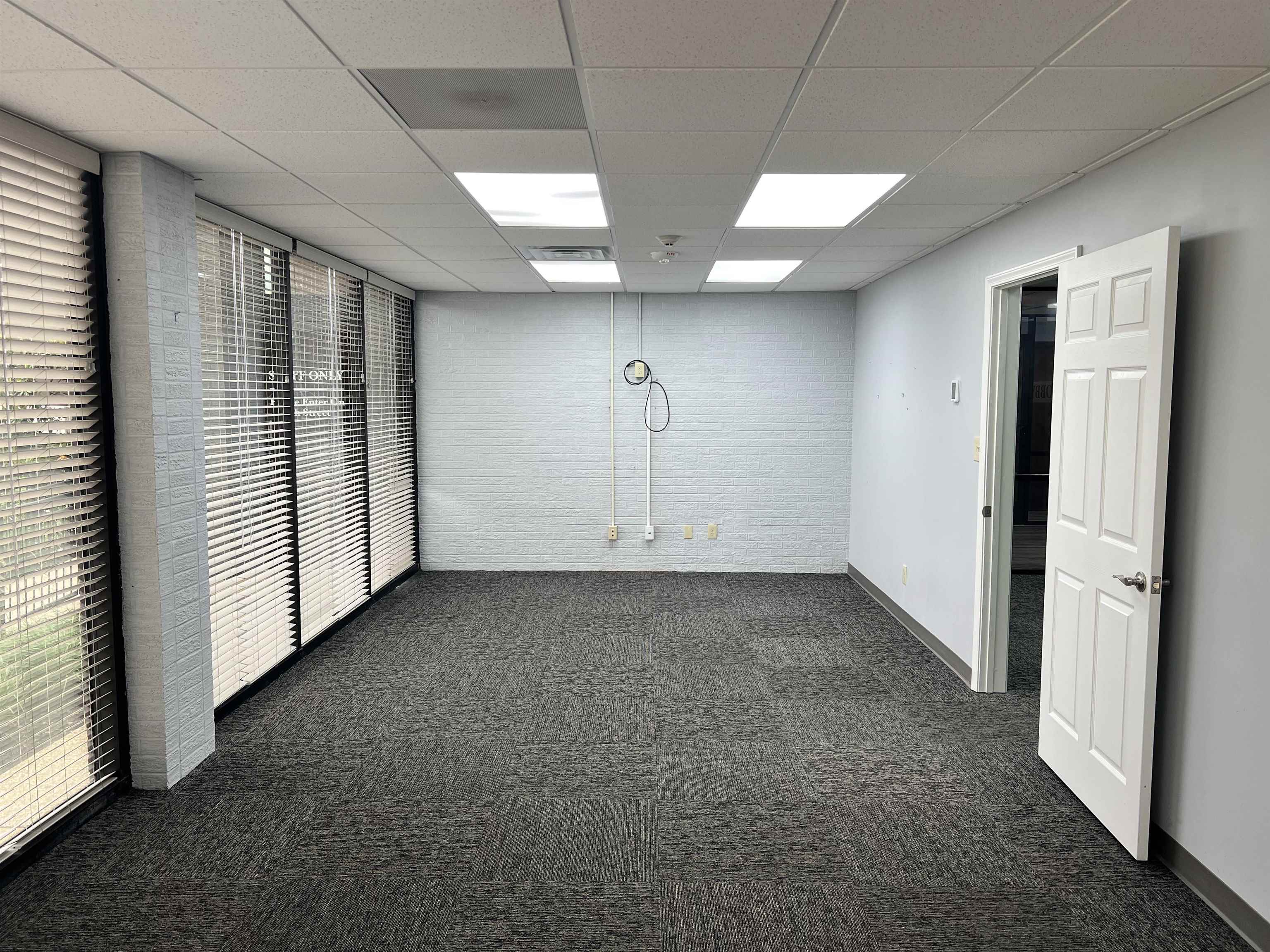 608 Frederica Street, Owensboro, Kentucky 42301, ,Office,For Sale,Frederica Street,94966