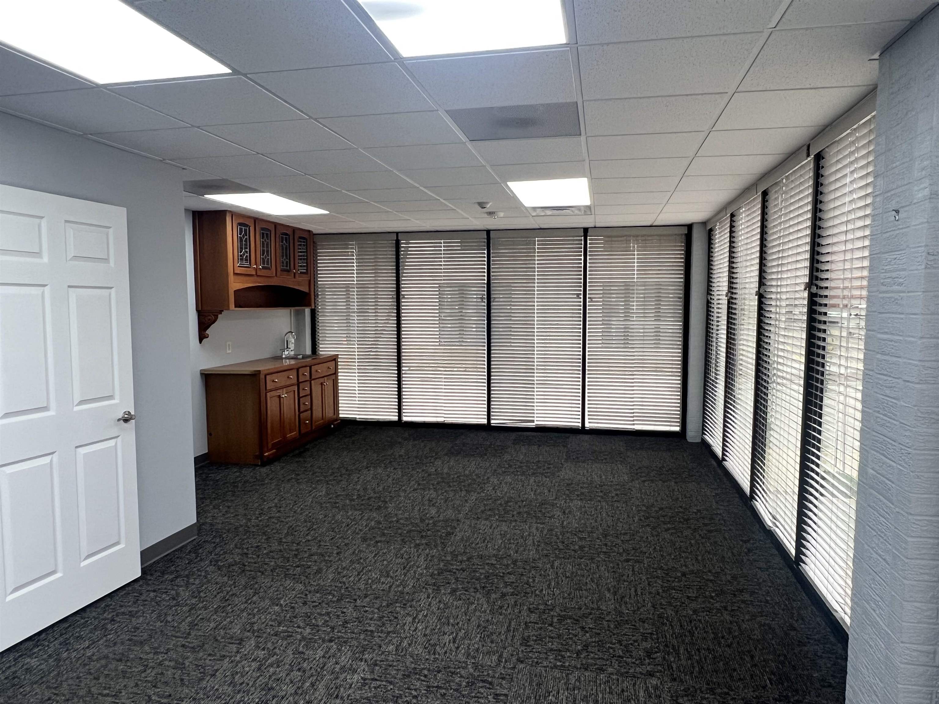 608 Frederica Street, Owensboro, Kentucky 42301, ,Office,For Sale,Frederica Street,94966