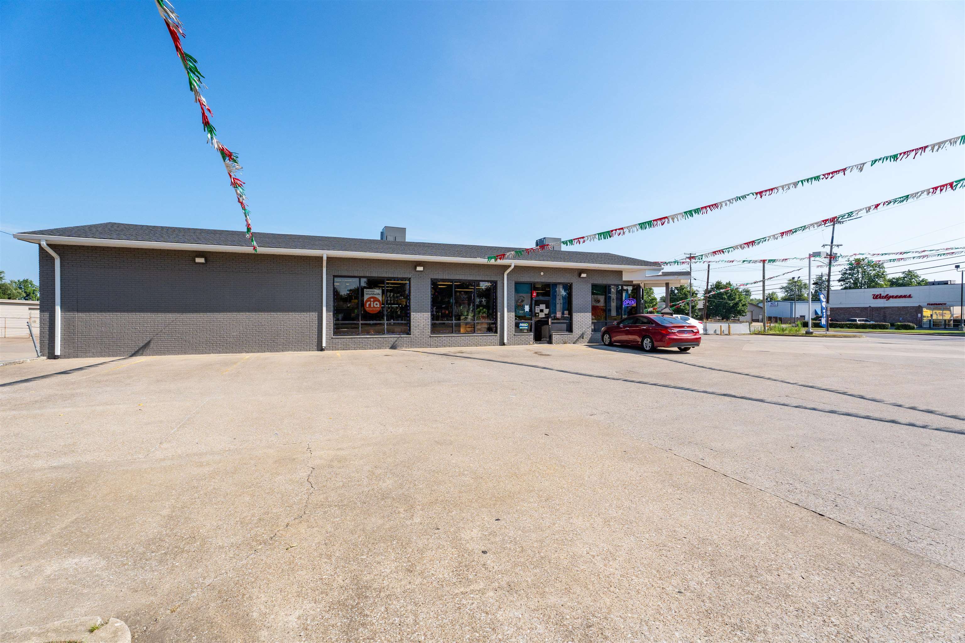2101 Parrish Ave, Owensboro, Kentucky 42301, ,Retail,For Sale,Parrish Ave,94975