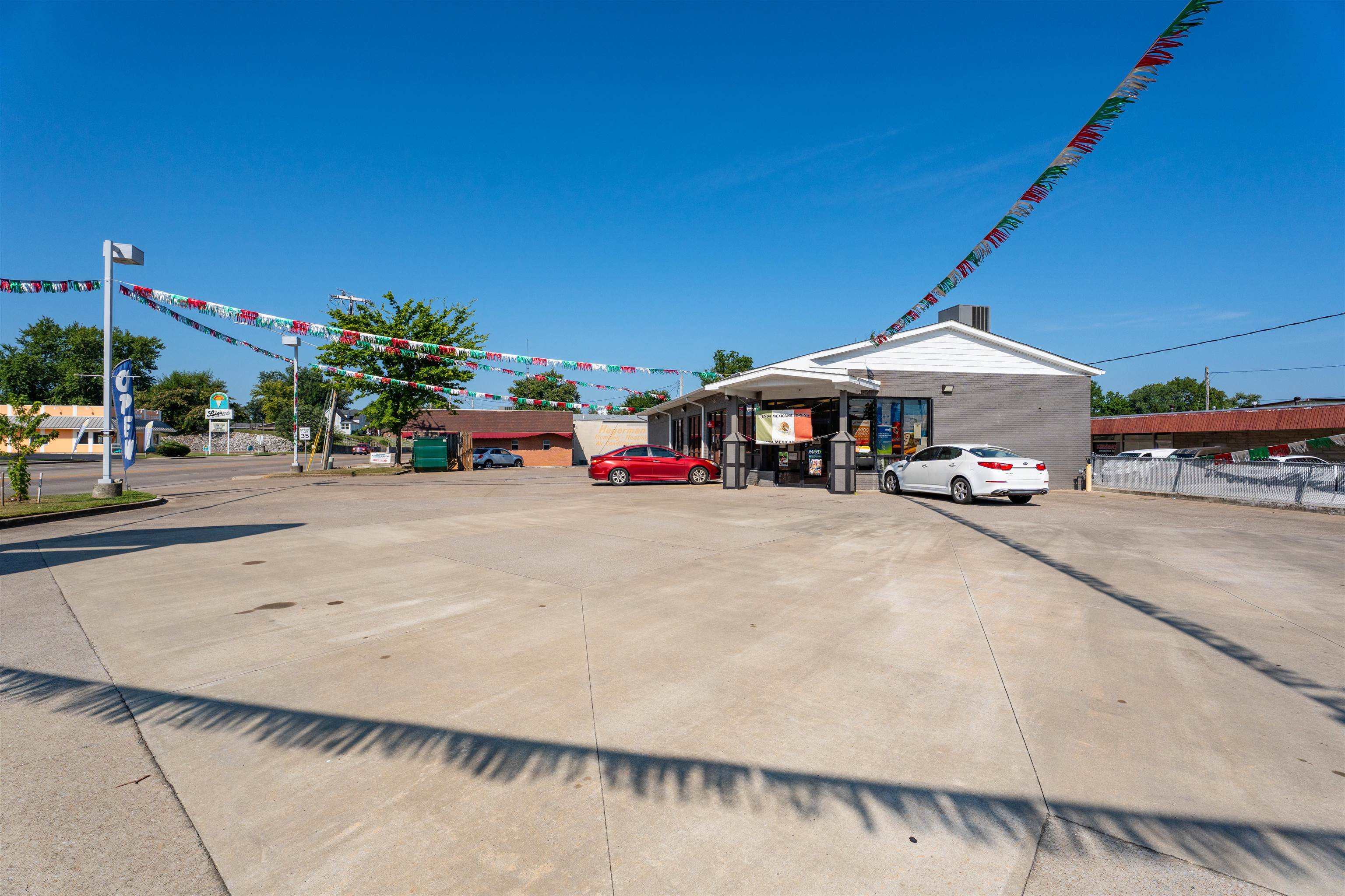 2101 Parrish Ave, Owensboro, Kentucky 42301, ,Retail,For Sale,Parrish Ave,94975