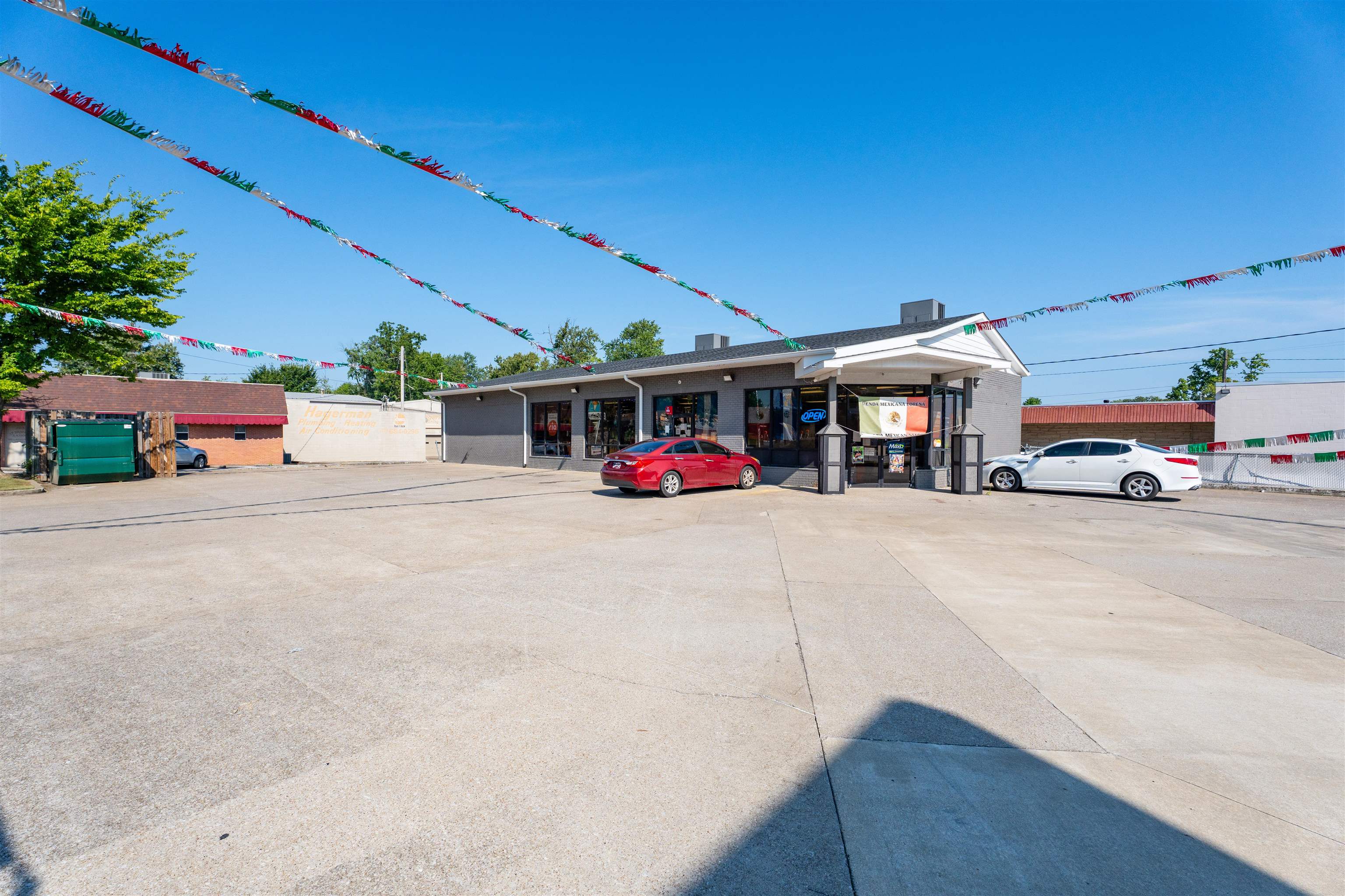 2101 Parrish Ave, Owensboro, Kentucky 42301, ,Retail,For Sale,Parrish Ave,94975