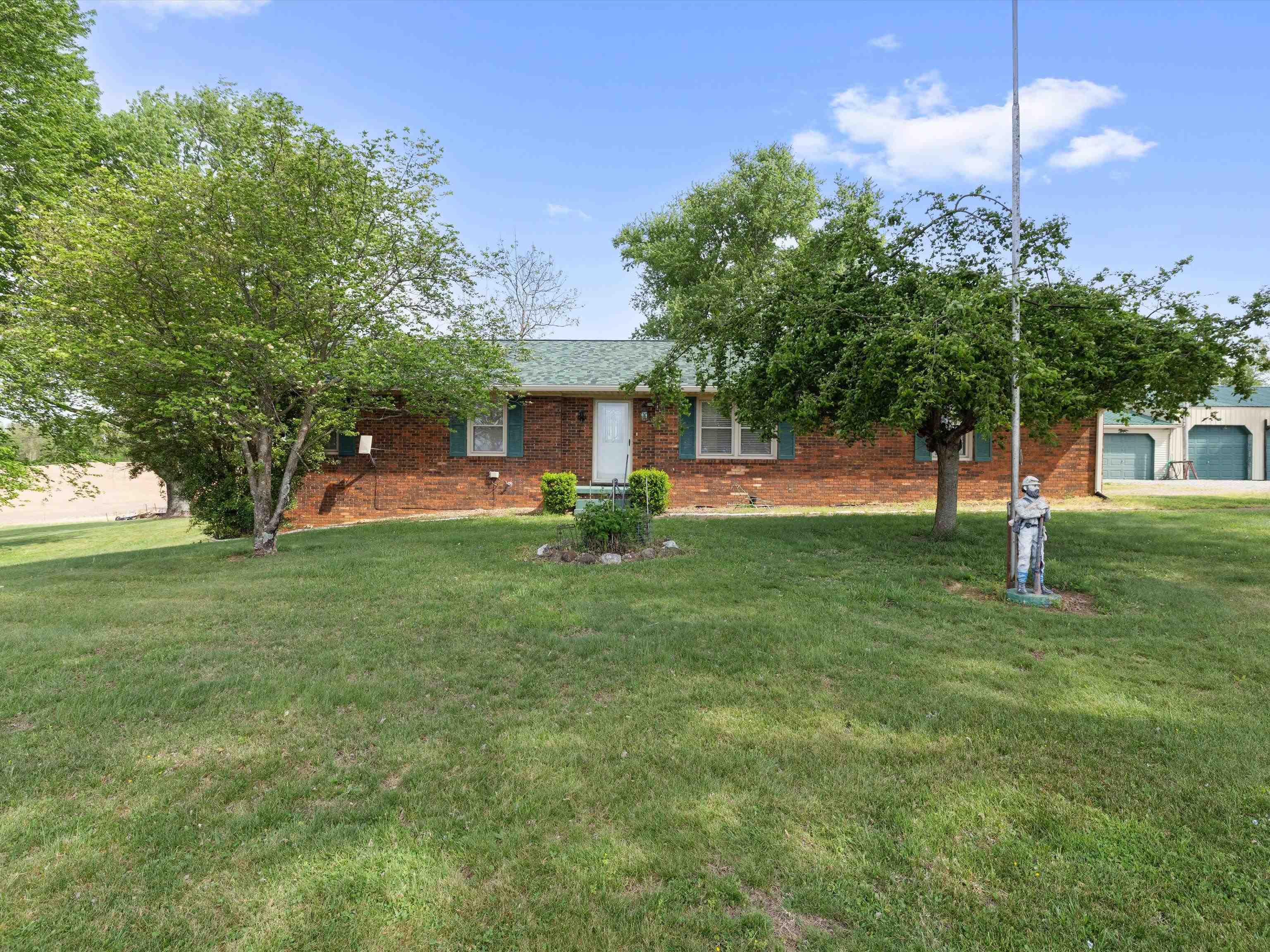 7365 Crooked Creek Rd, Owensboro, Kentucky 42301, 4 Bedrooms Bedrooms, ,2 BathroomsBathrooms,Single Family Residence,For Sale,Crooked Creek Rd,94980