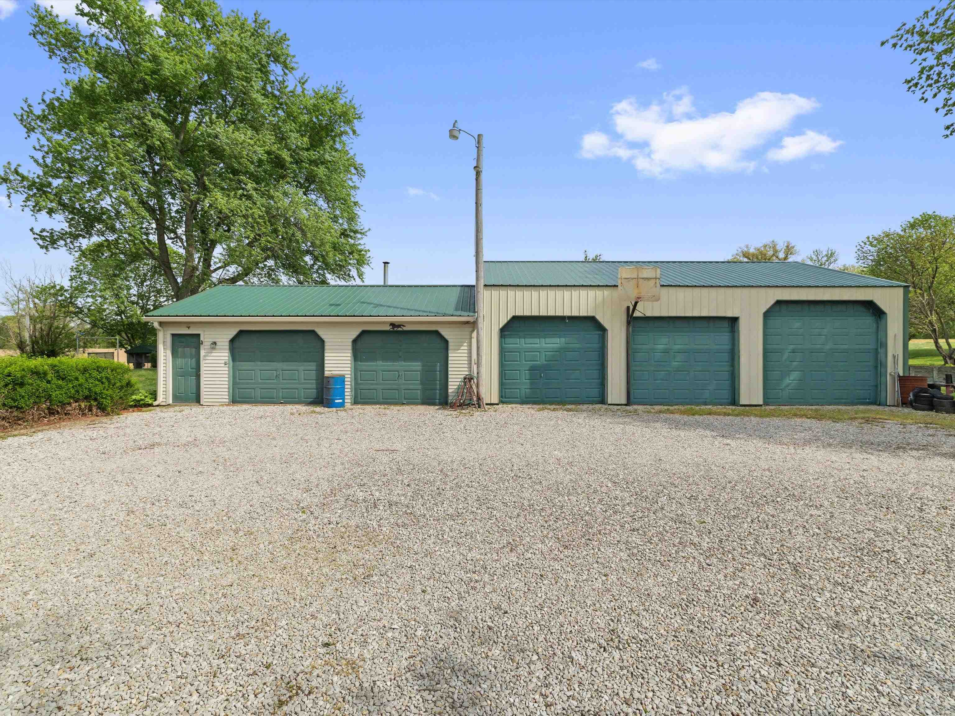 7365 Crooked Creek Rd, Owensboro, Kentucky 42301, 4 Bedrooms Bedrooms, ,2 BathroomsBathrooms,Single Family Residence,For Sale,Crooked Creek Rd,94980