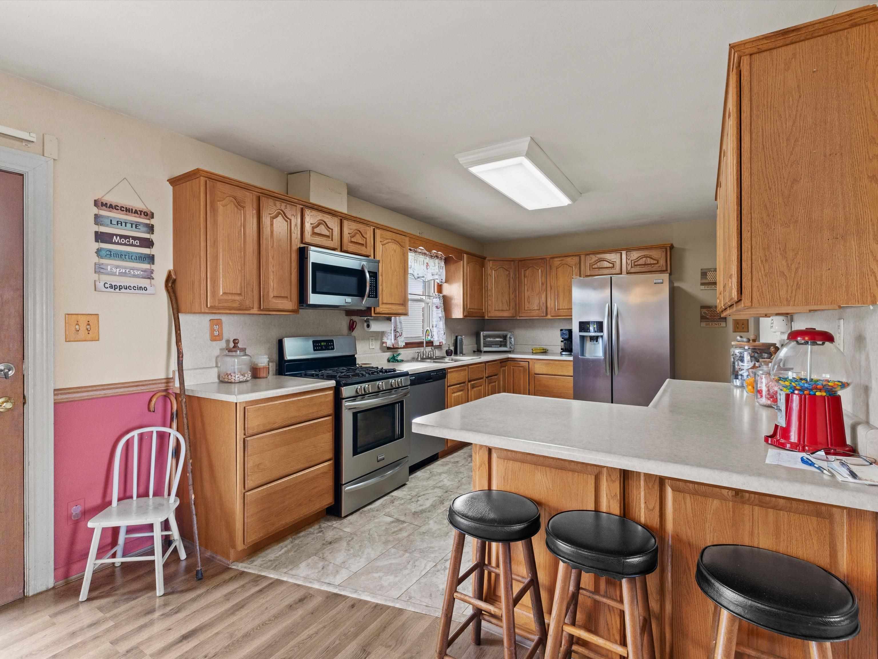 7365 Crooked Creek Rd, Owensboro, Kentucky 42301, 4 Bedrooms Bedrooms, ,2 BathroomsBathrooms,Single Family Residence,For Sale,Crooked Creek Rd,94980