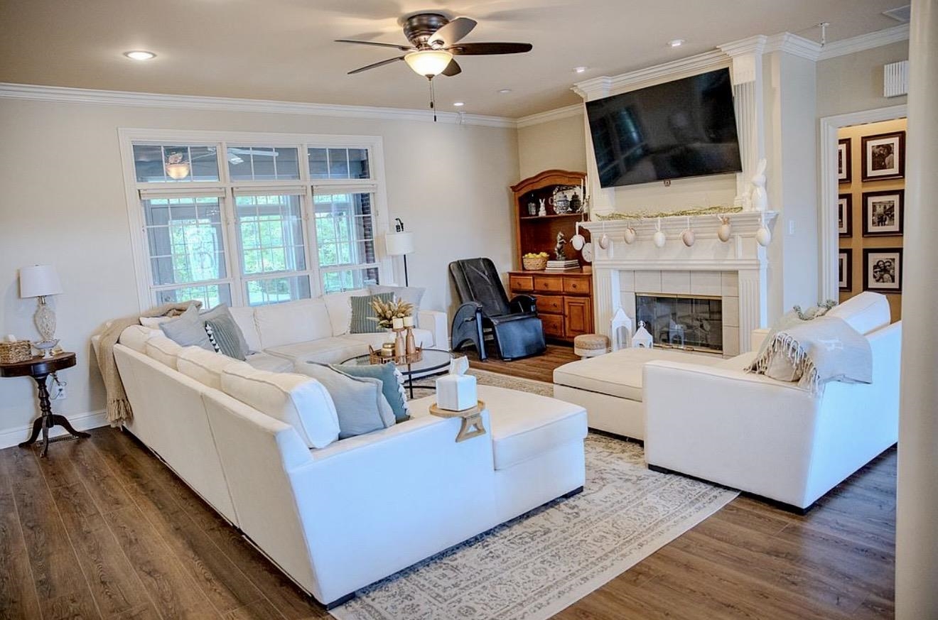 1577 Creek Haven Loop, Owensboro, Kentucky 42303, 4 Bedrooms Bedrooms, ,3 BathroomsBathrooms,Single Family Residence,For Sale,Creek Haven Loop,94988