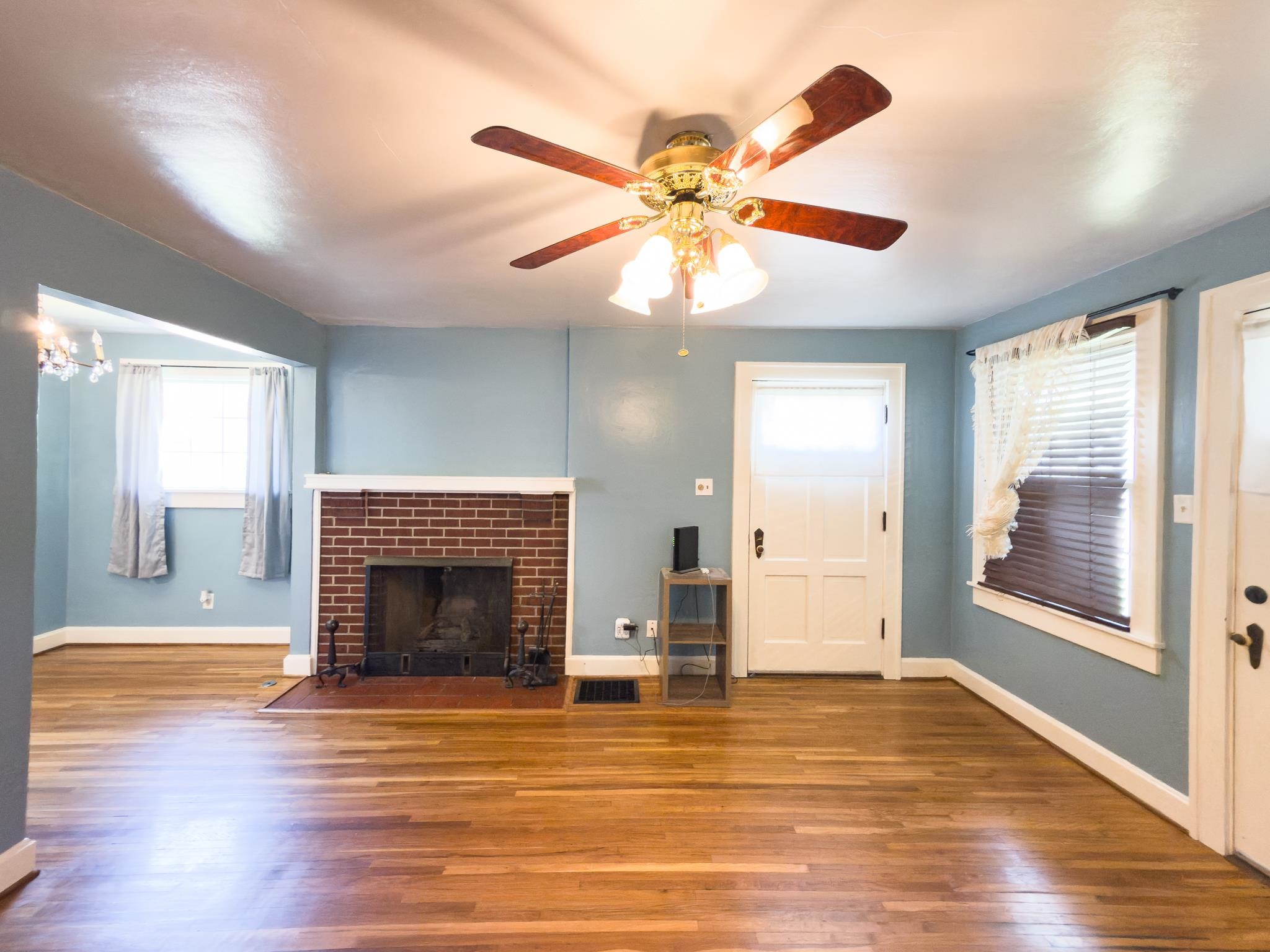820 20th St, Owensboro, Kentucky 42303, 2 Bedrooms Bedrooms, ,1 BathroomBathrooms,Single Family Residence,For Sale,20th St,95004
