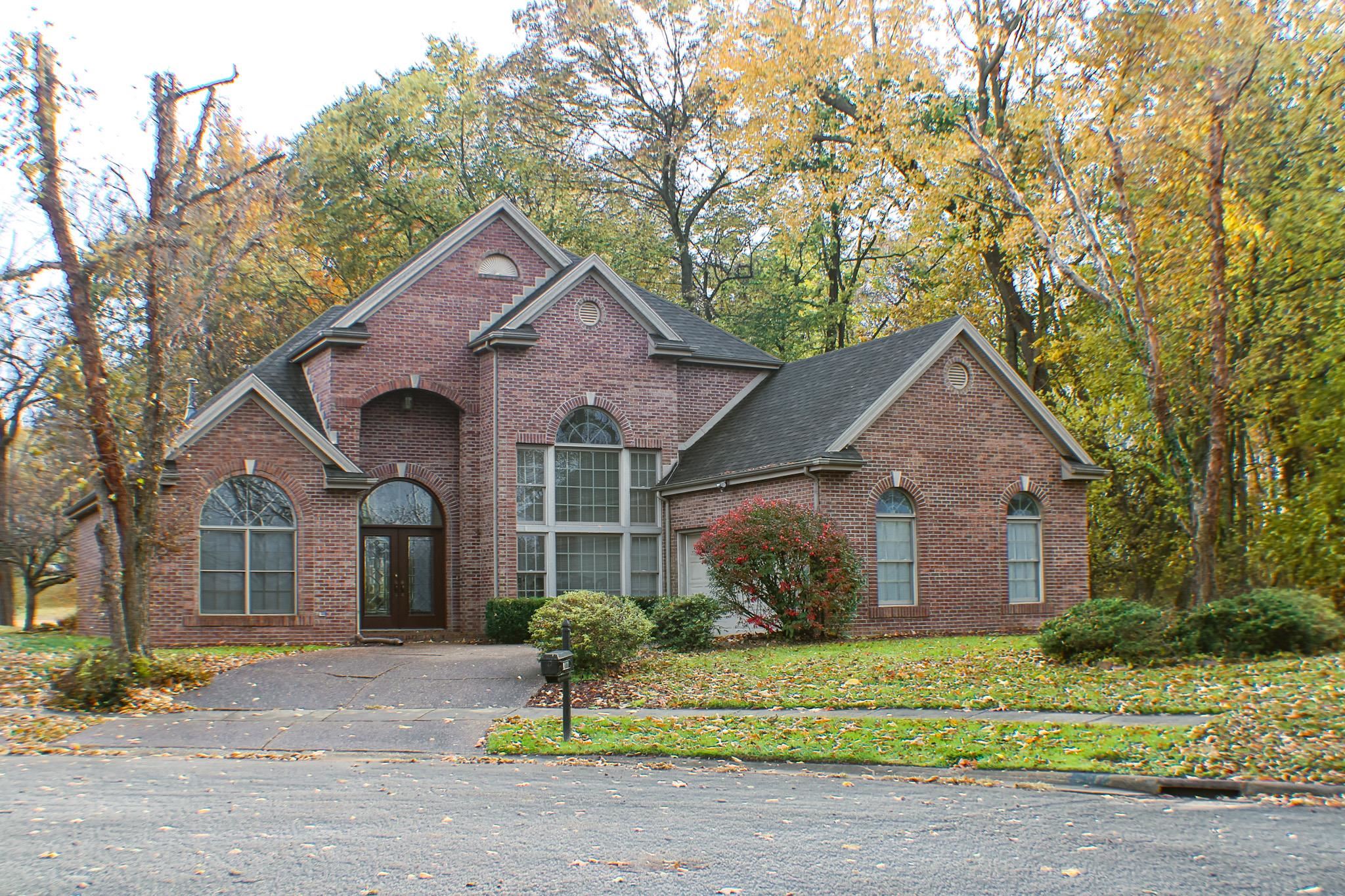 1400 Kingsbrooke, Owensboro, Kentucky 42303, 3 Bedrooms Bedrooms, ,2 BathroomsBathrooms,Single Family Residence,For Sale,Kingsbrooke,95011