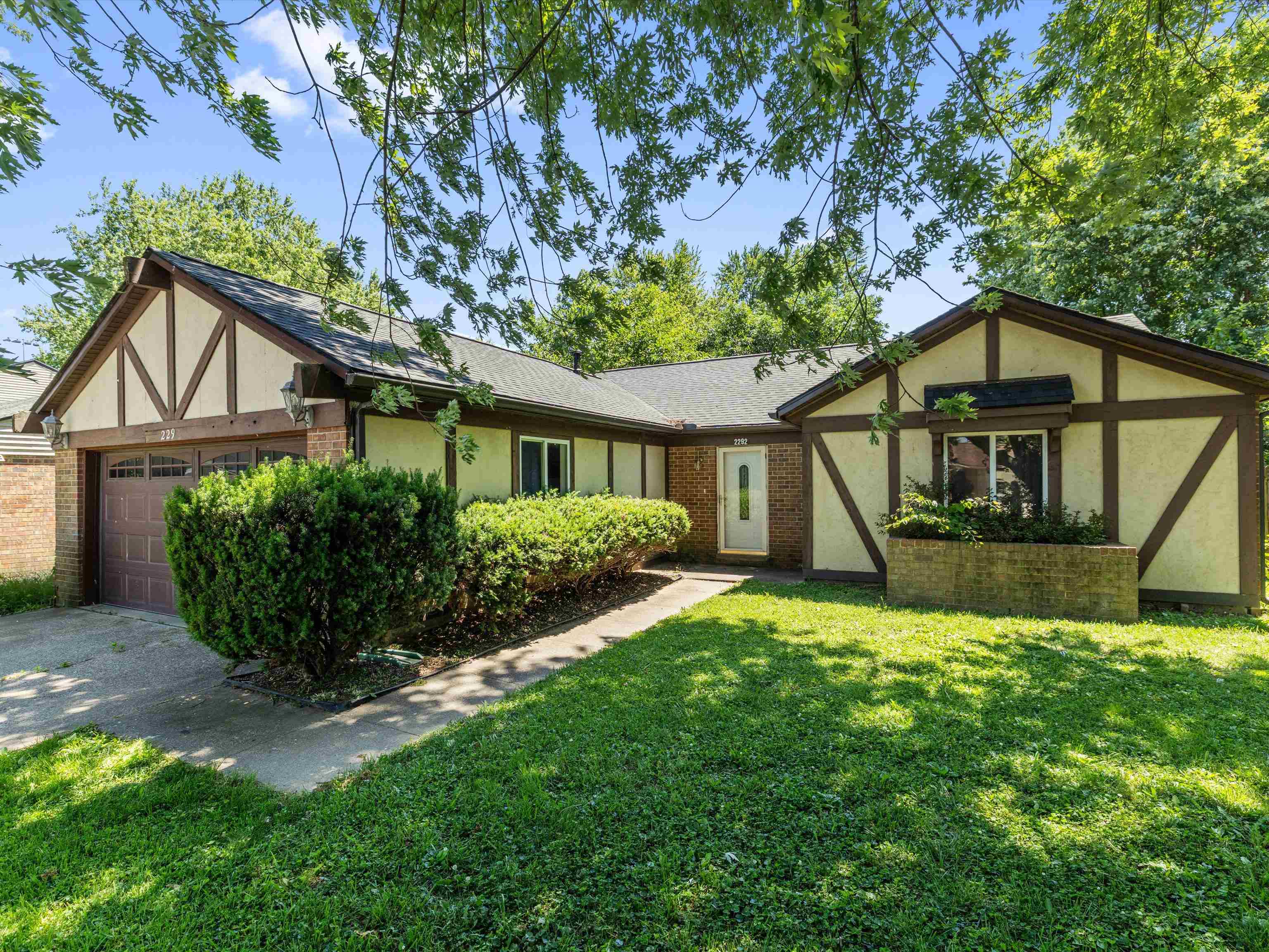 2292 Yates Dr, Owensboro, Kentucky 42301-0000, 3 Bedrooms Bedrooms, ,2 BathroomsBathrooms,Single Family Residence,For Sale,Yates Dr,95012